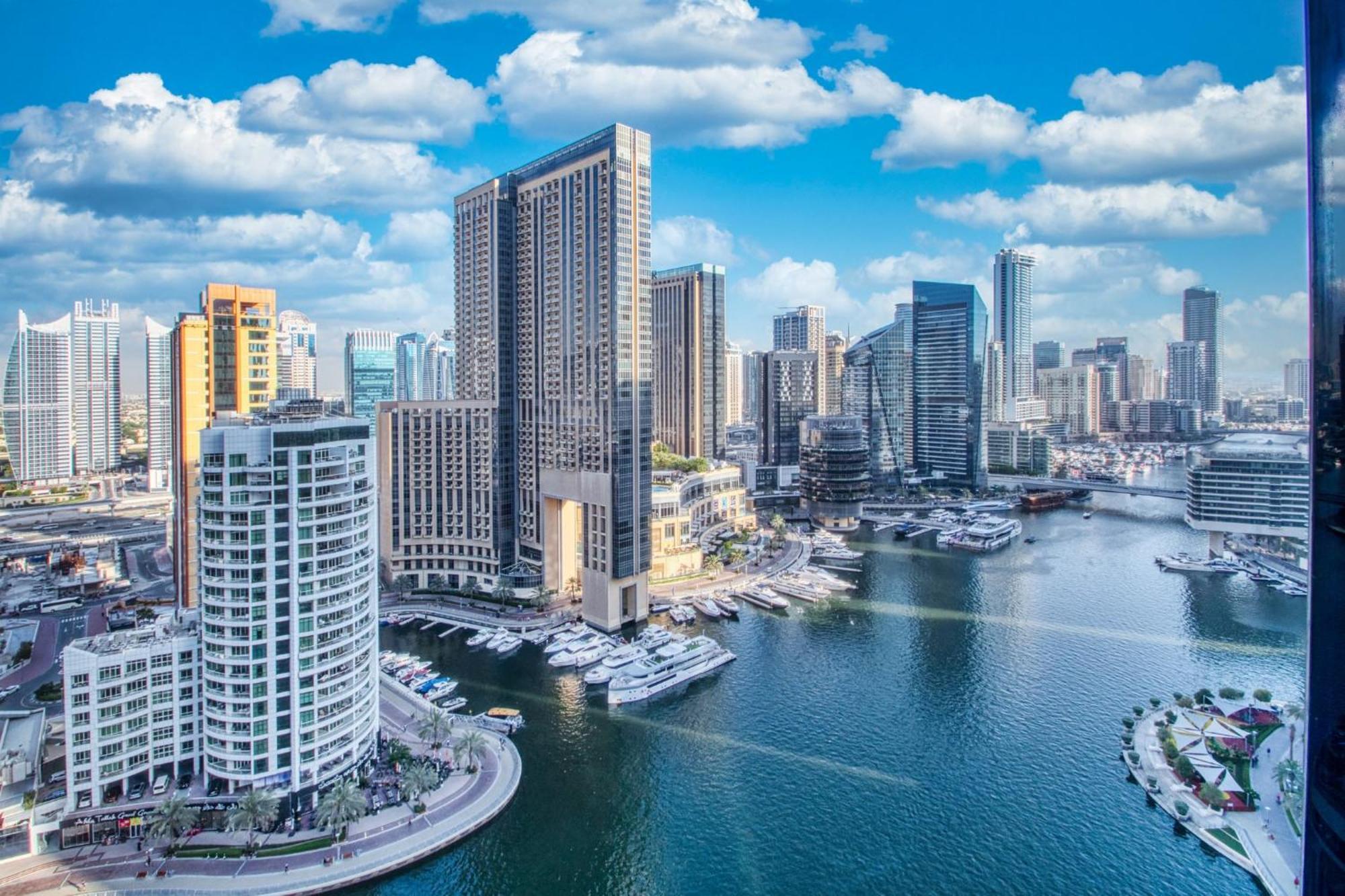 Shoresinn - Spacious Unit With Marina View Dubaï