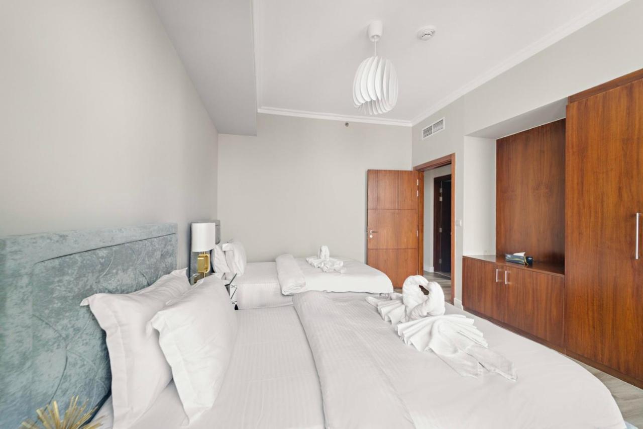 First Class 3br With Full Burj Khalifa And Fountain View Apartment *