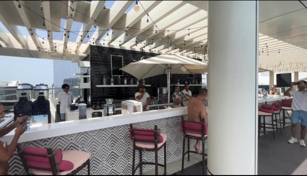 Amazing At The Seven Palm