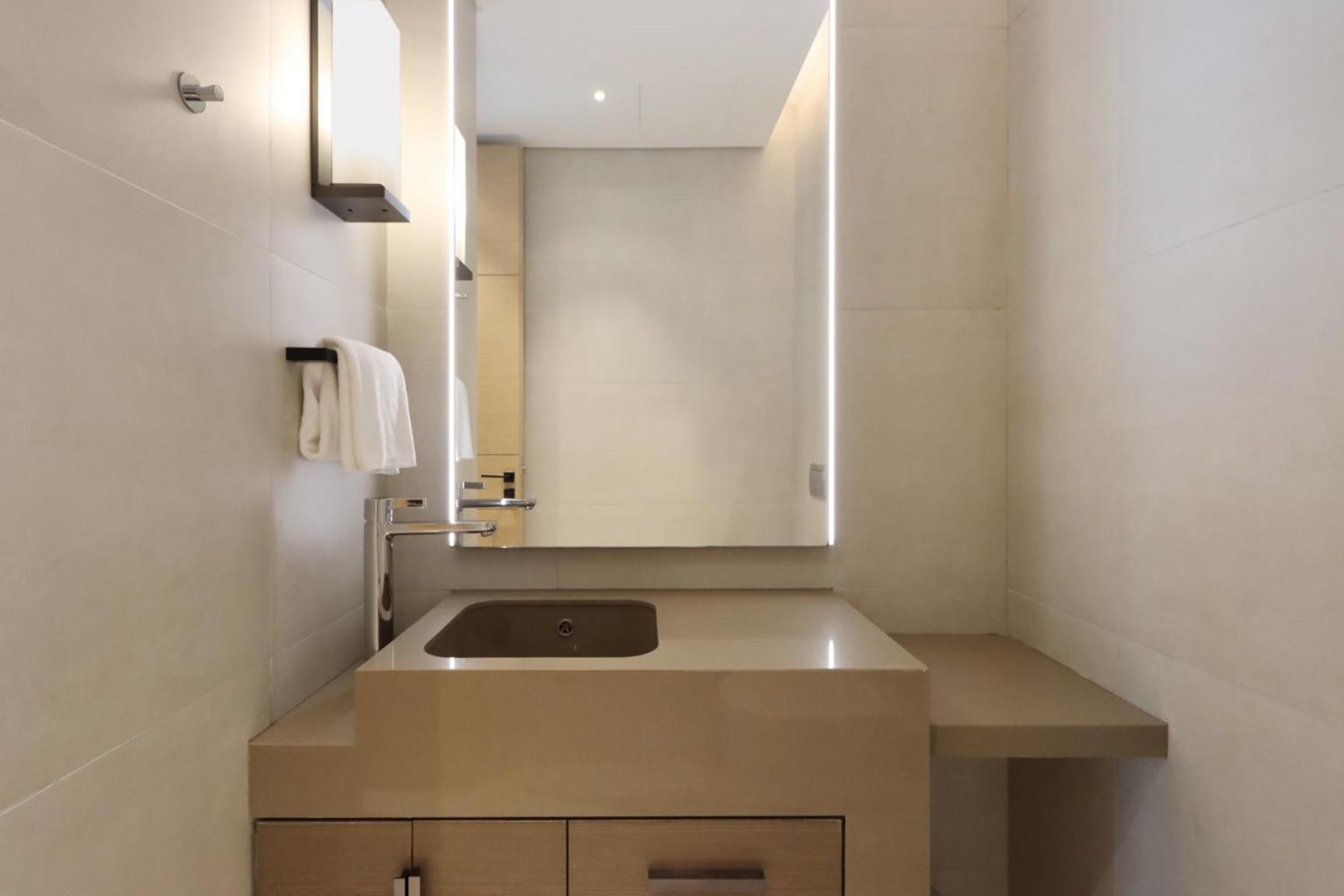 1Bhk With Marina And Partial Sea Views *