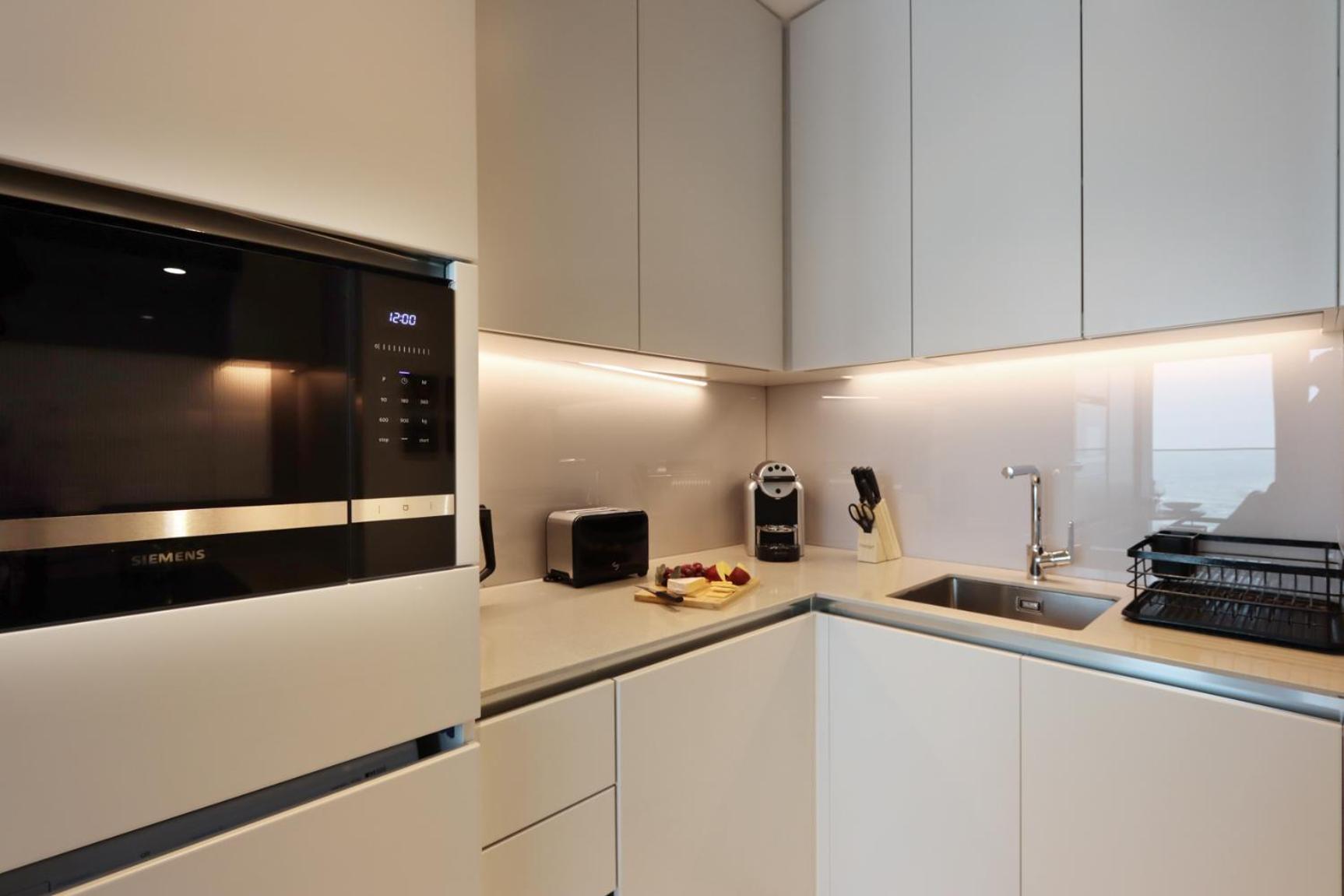 1Bhk With Marina And Partial Sea Views