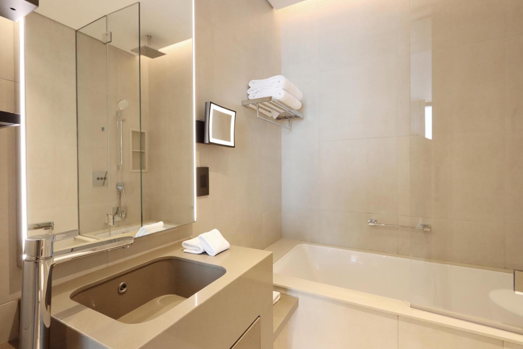 1Bhk With Marina And Partial Sea Views Appartamento Dubai