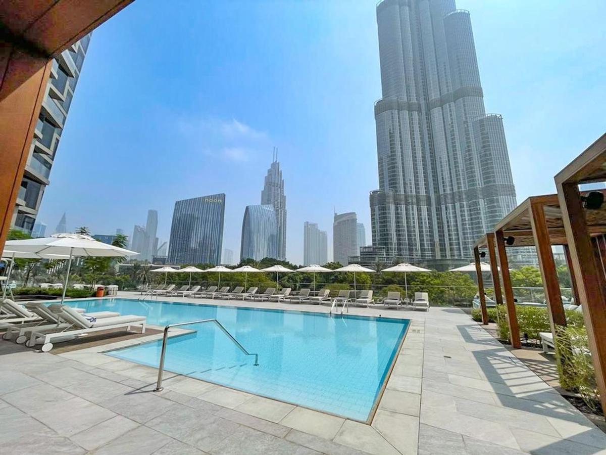 Chic For 4 With Burj Khalifa Views Apartamento Dubái