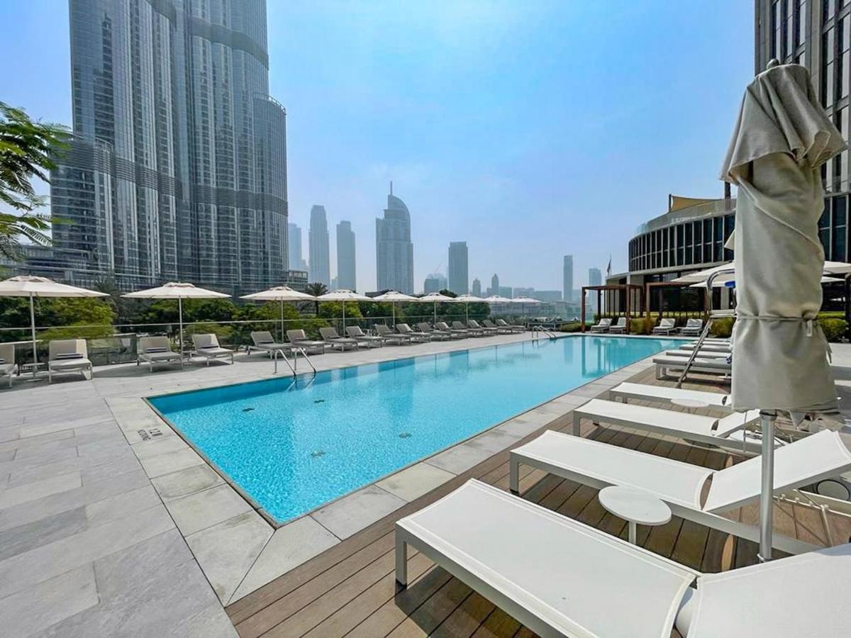Chic For 4 With Burj Khalifa Views Apartamento Dubái