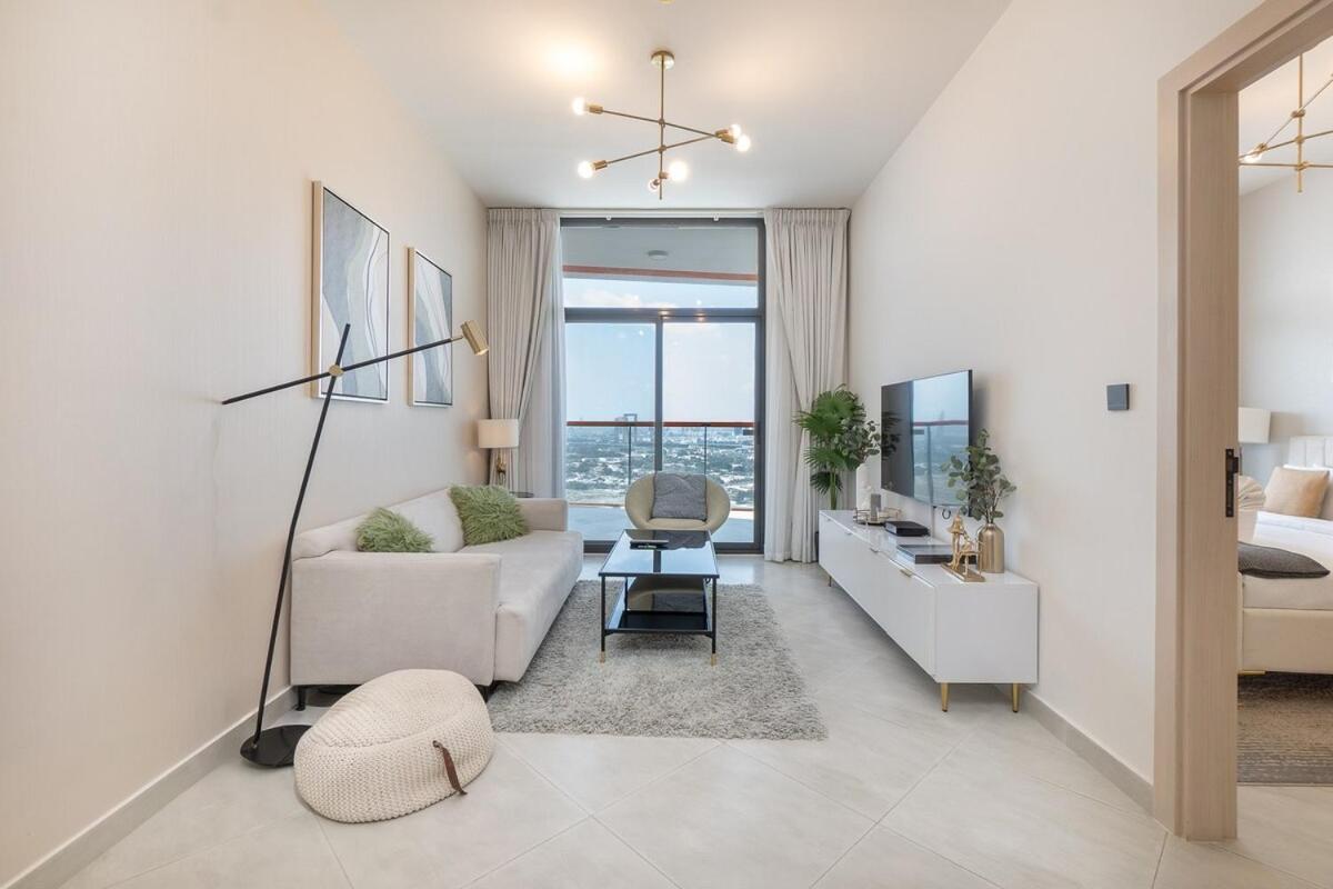 Apartemen Eye-captivating 1 Bed For 2 Dubai