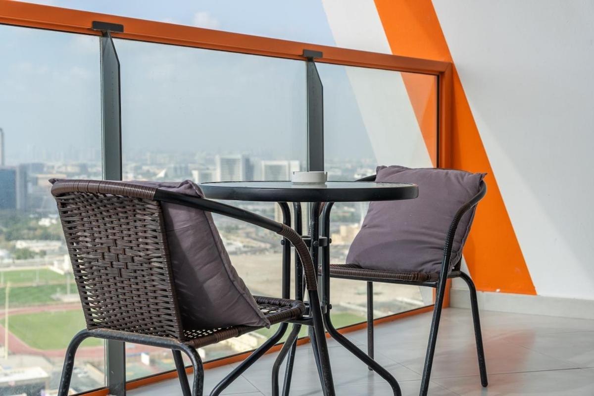 Eye-captivating 1 Bed For 2 * Dubai