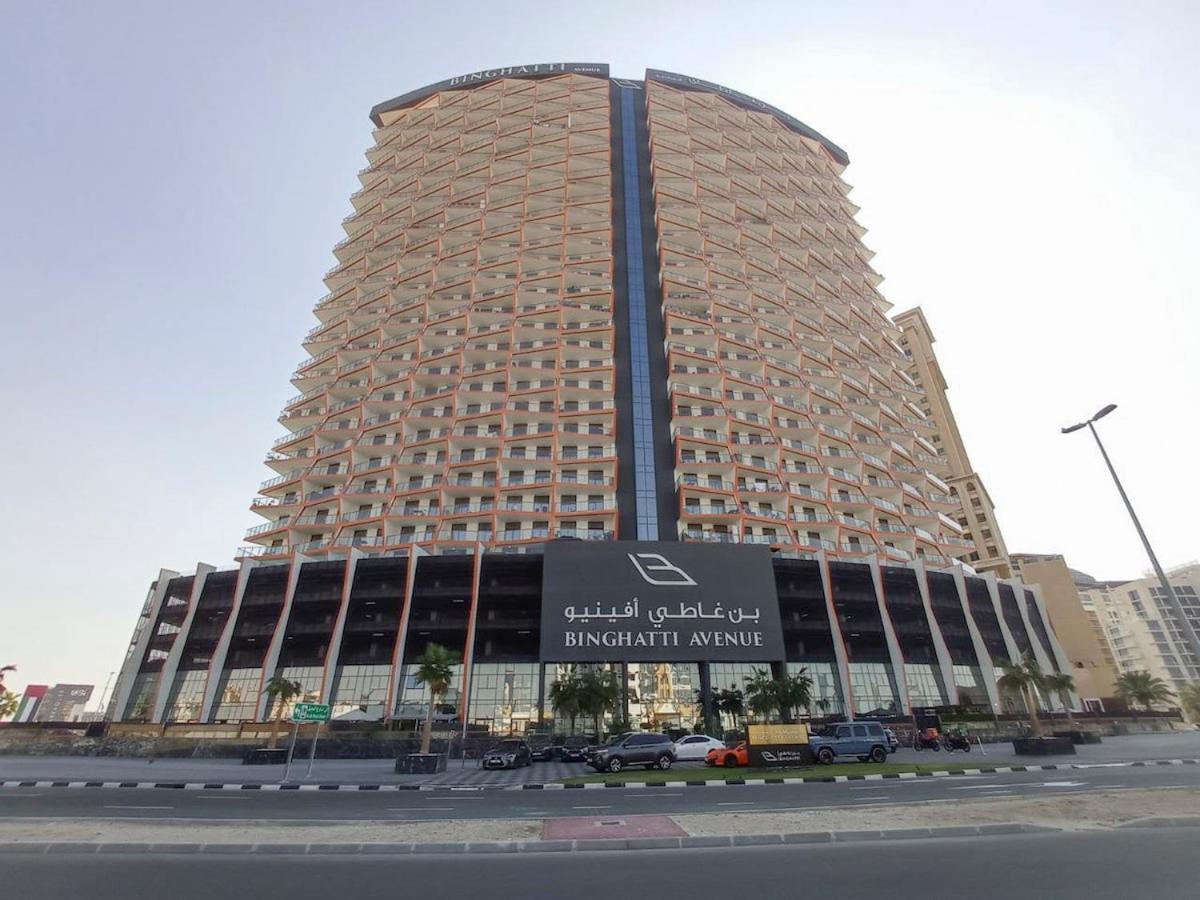 Eye-captivating 1 Bed For 2 *