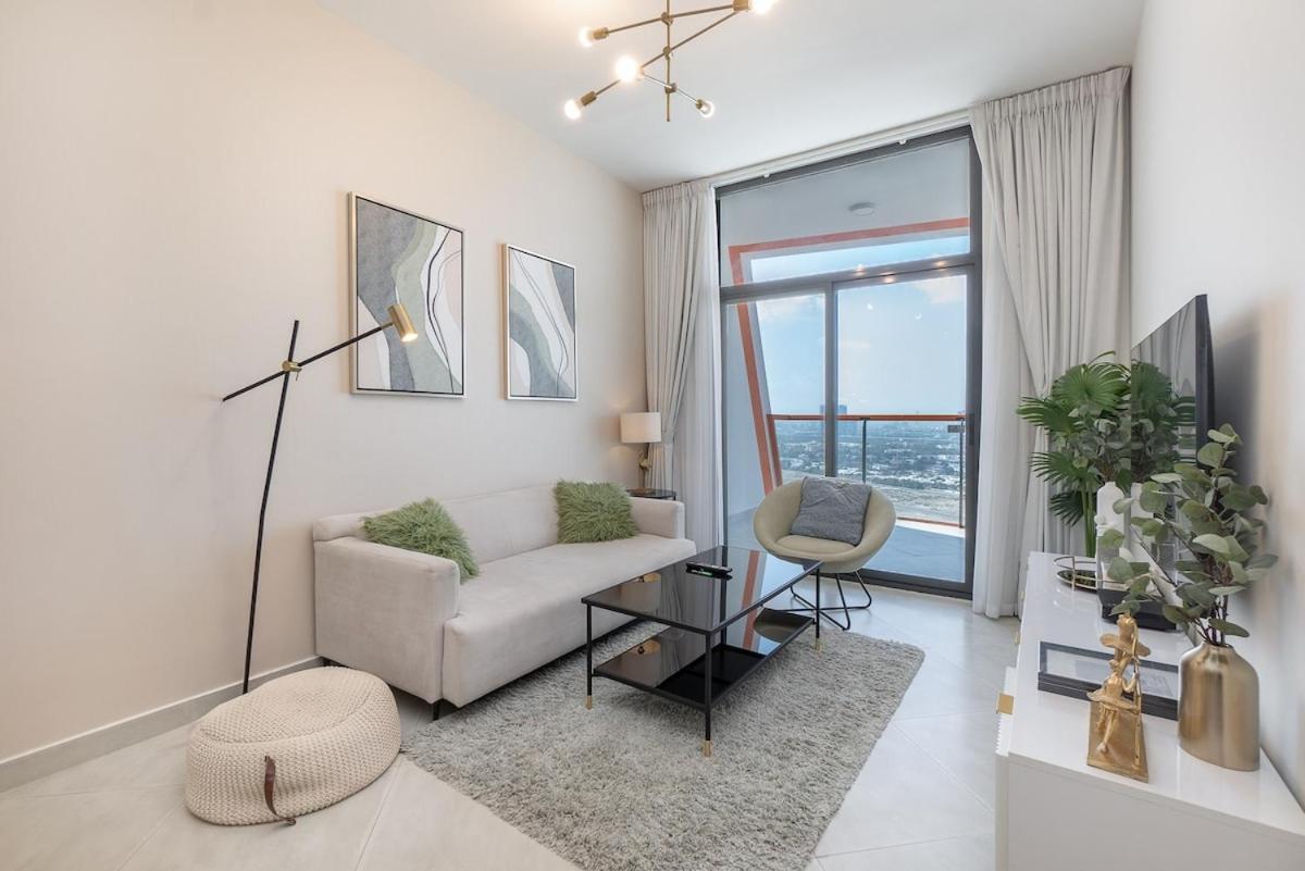 Eye-captivating 1 Bed For 2