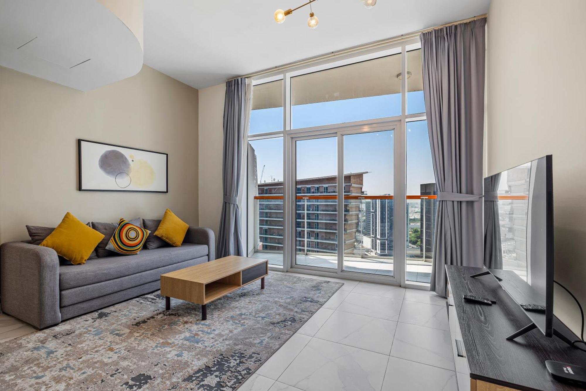Apartamento Unlock Waters Edge Dubái