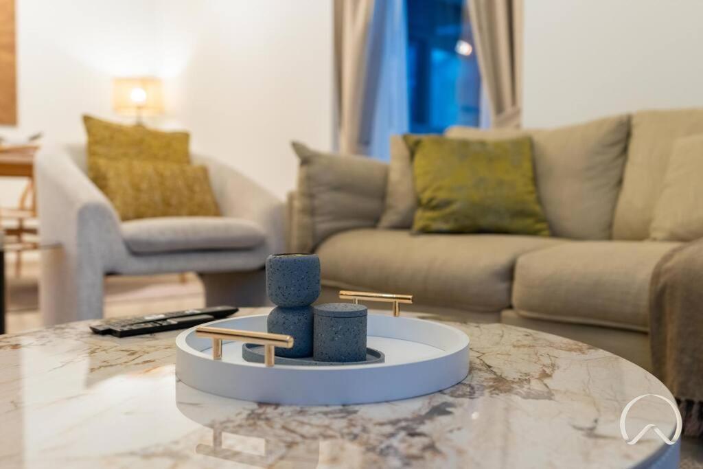 Luxurious 3br In Act 1 Act 2 With Burj Khalifa View