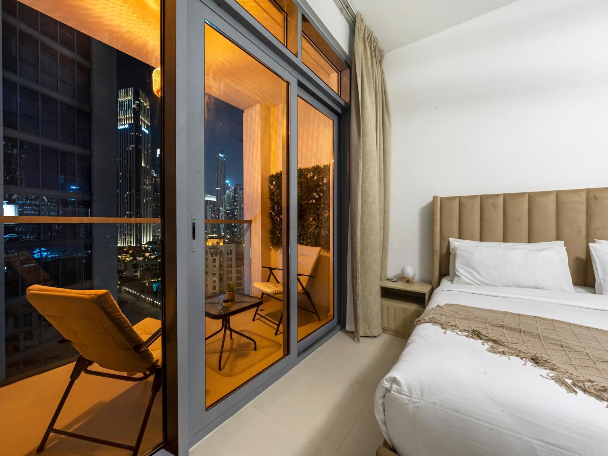 Downtown With Burj Khalifa View Haven Heights Homes Lägenhet