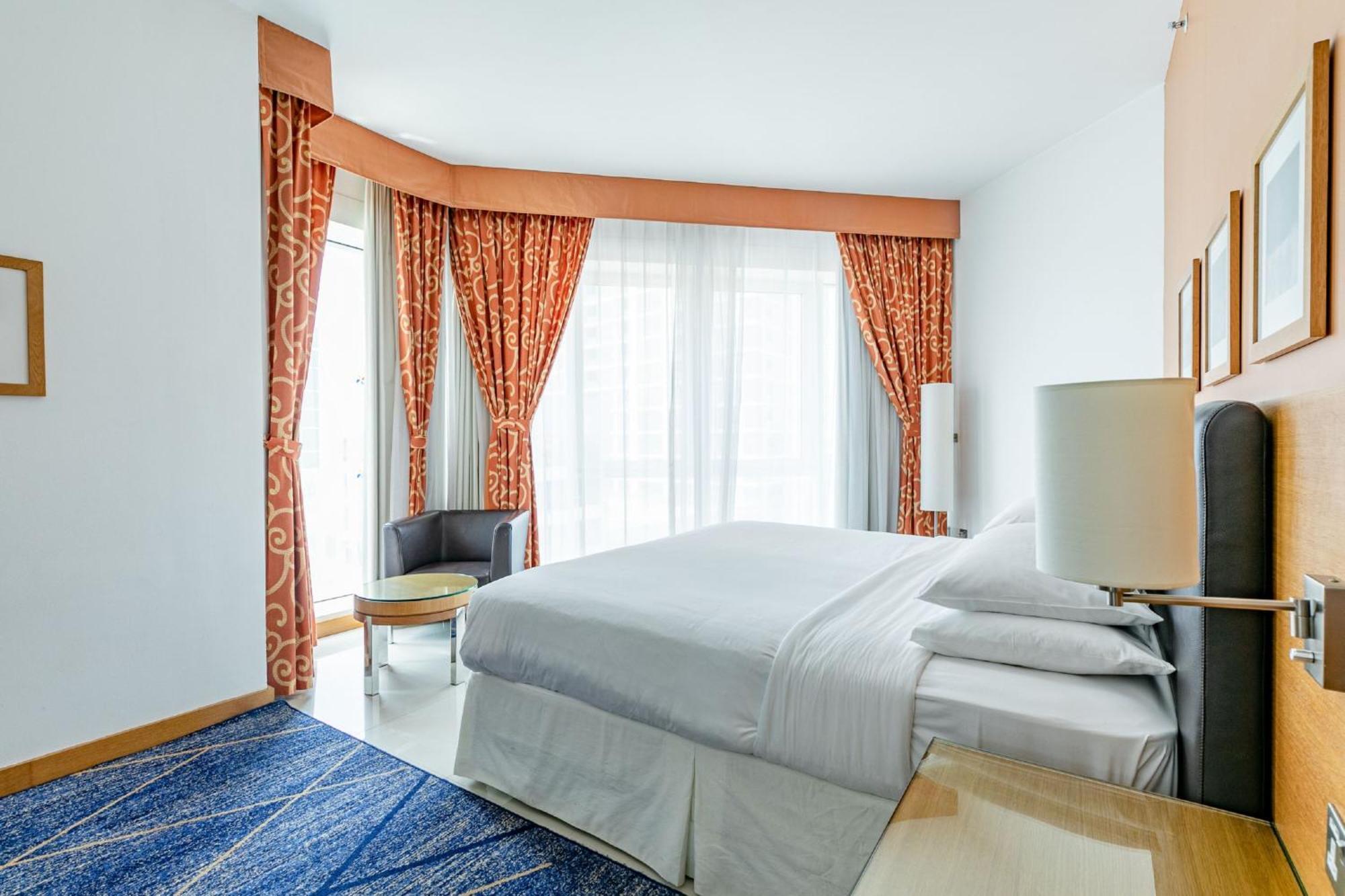 Four Points By Sheraton Bur 4* Dubai