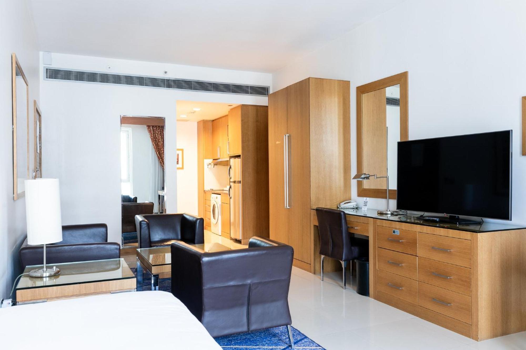 Four Points By Sheraton Bur Hotel