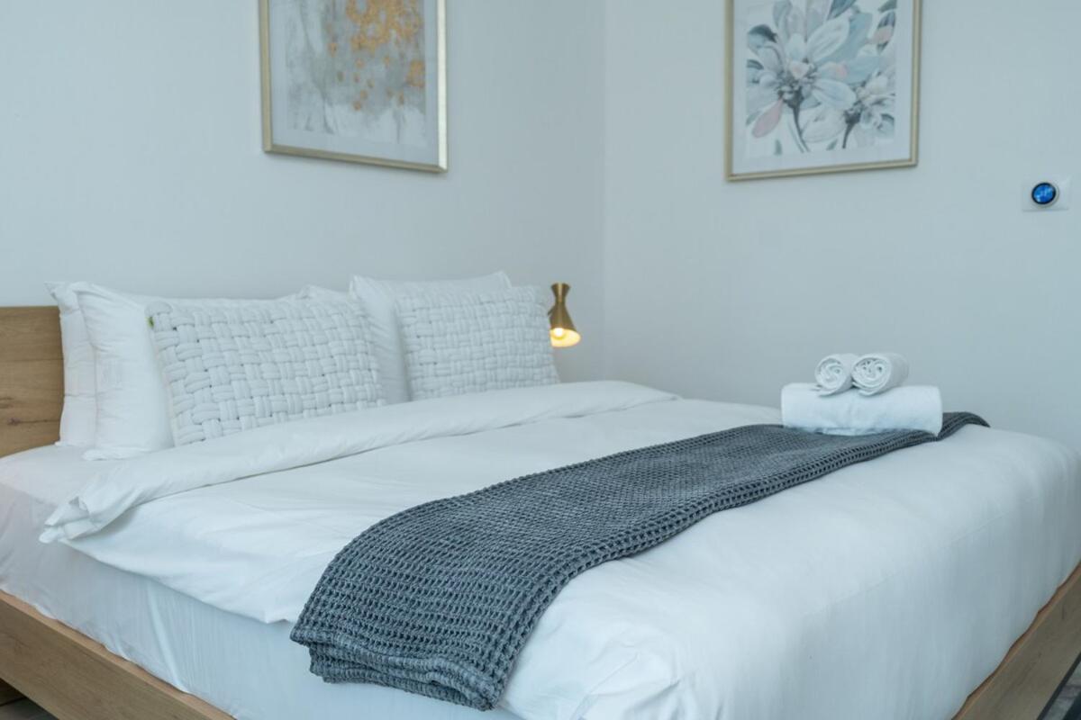 Urban Living! Stylish 2br In Downtown