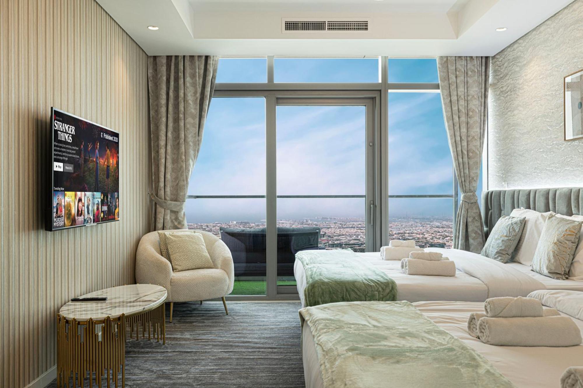 Highest Infinity Pool In Downtown Apartament Dubai
