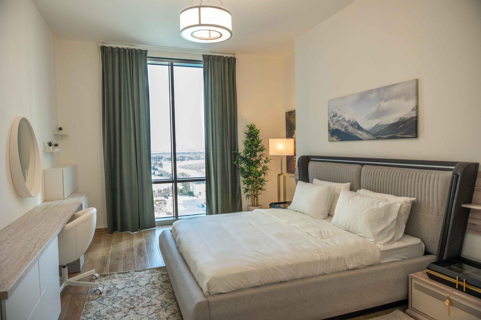 Fabulous Canal Views Al Habtoor Apartment