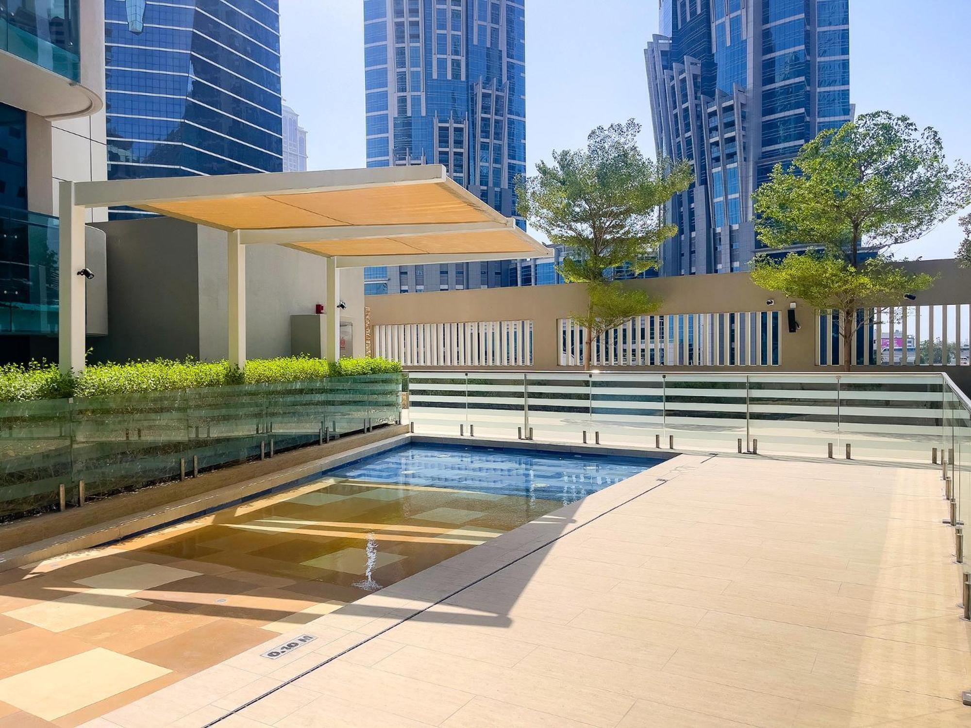 Stylish 1br At Damac Merano Tower With Great View Lägenhet Dubai