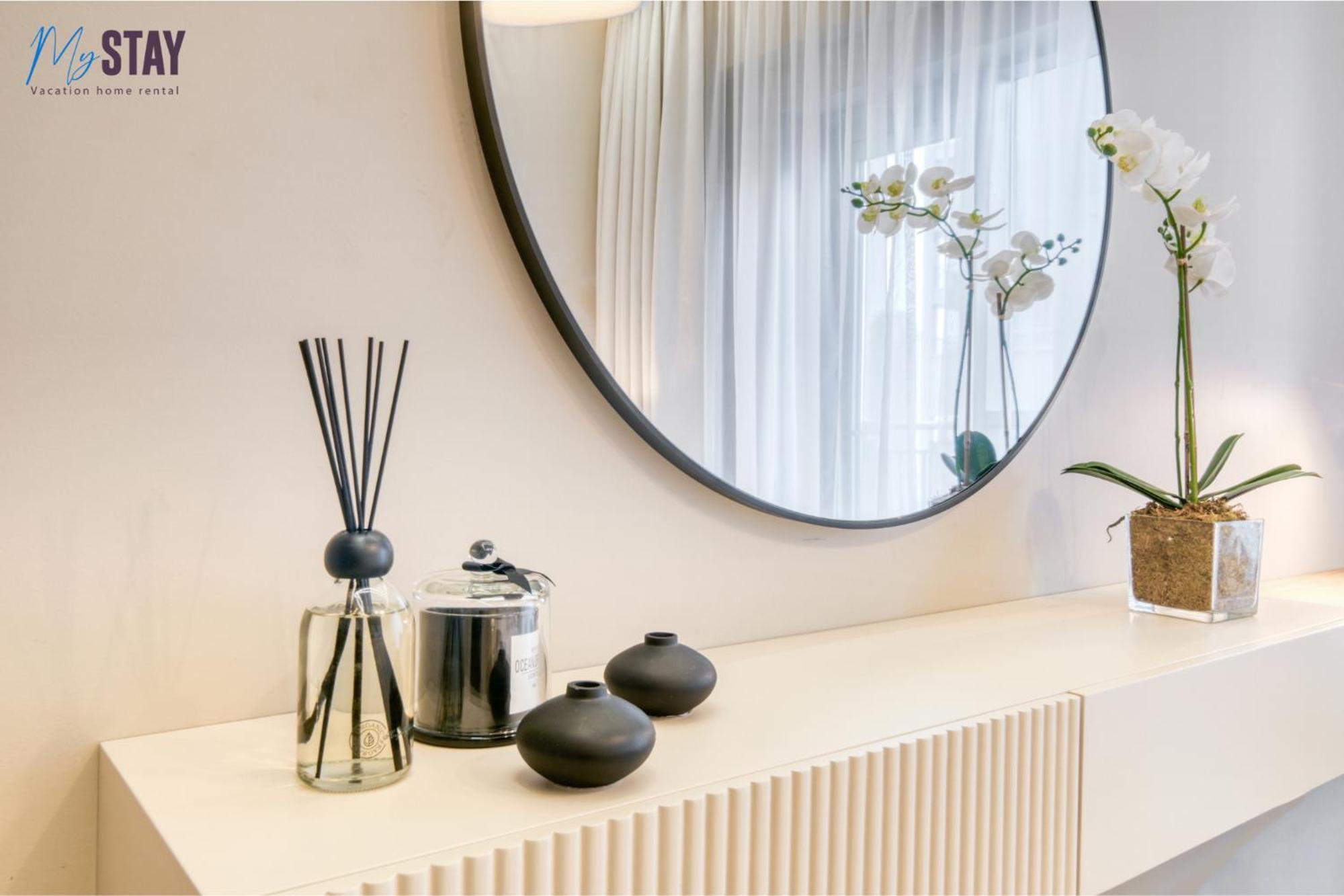 Luxurious 1br Blvd Tower Apartment *
