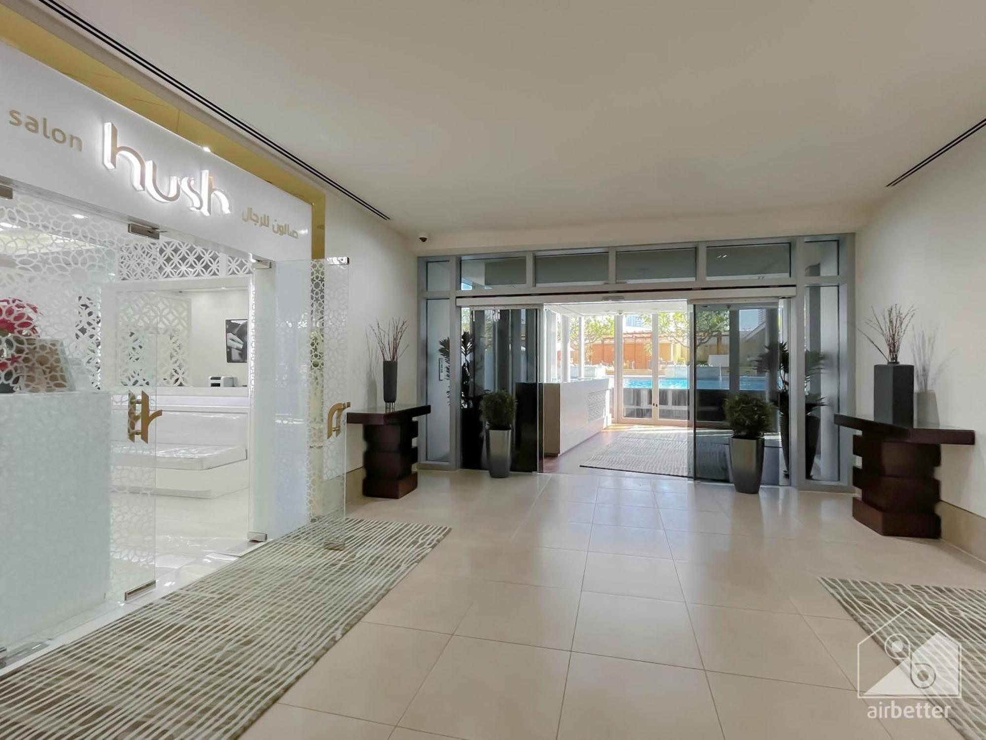 Mall Downtown Luxury With Balcony & View Apartamento