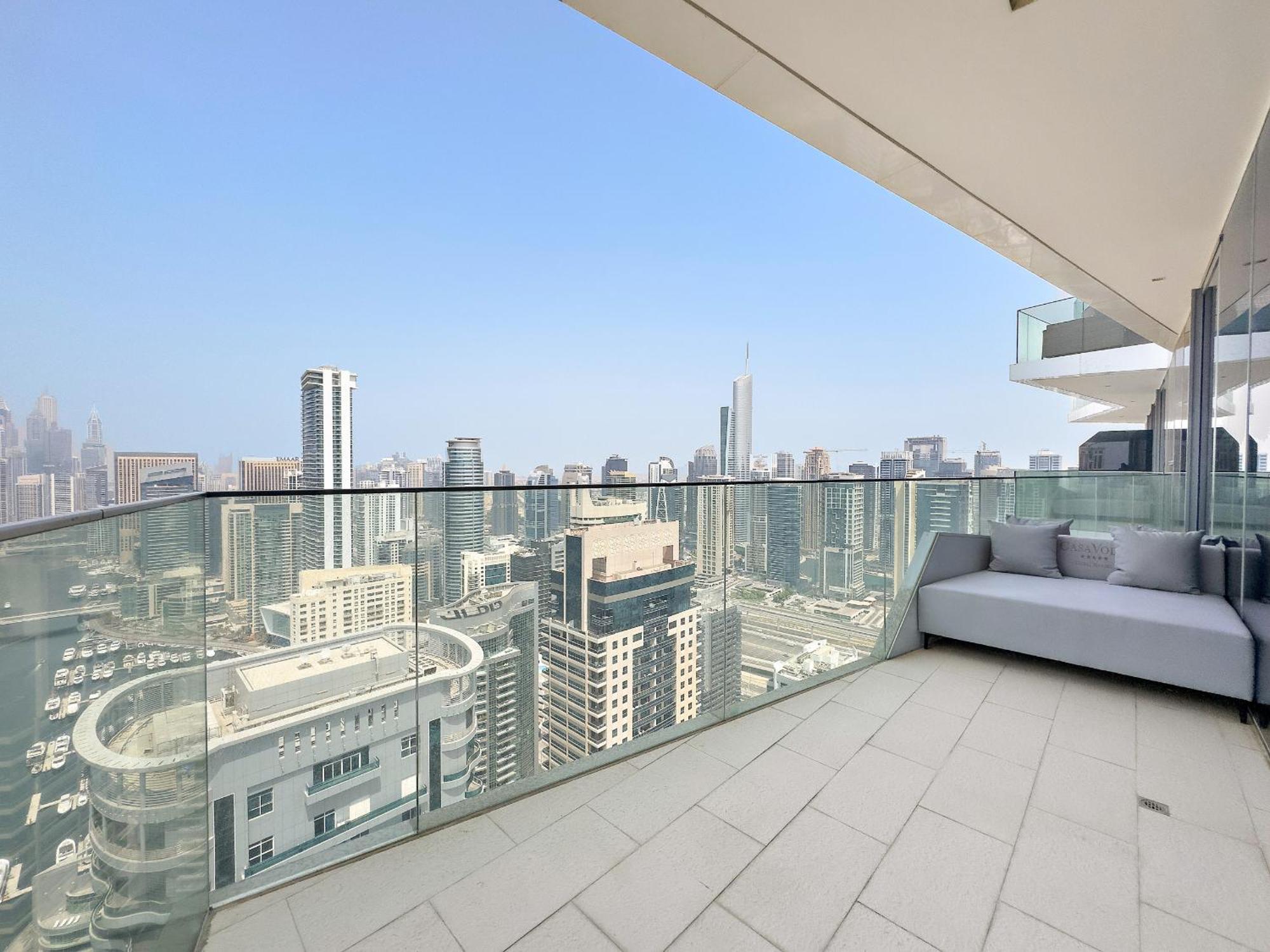 Vayk- Ultra Modern 3br Marina Retreat With Stunning Views Dubai