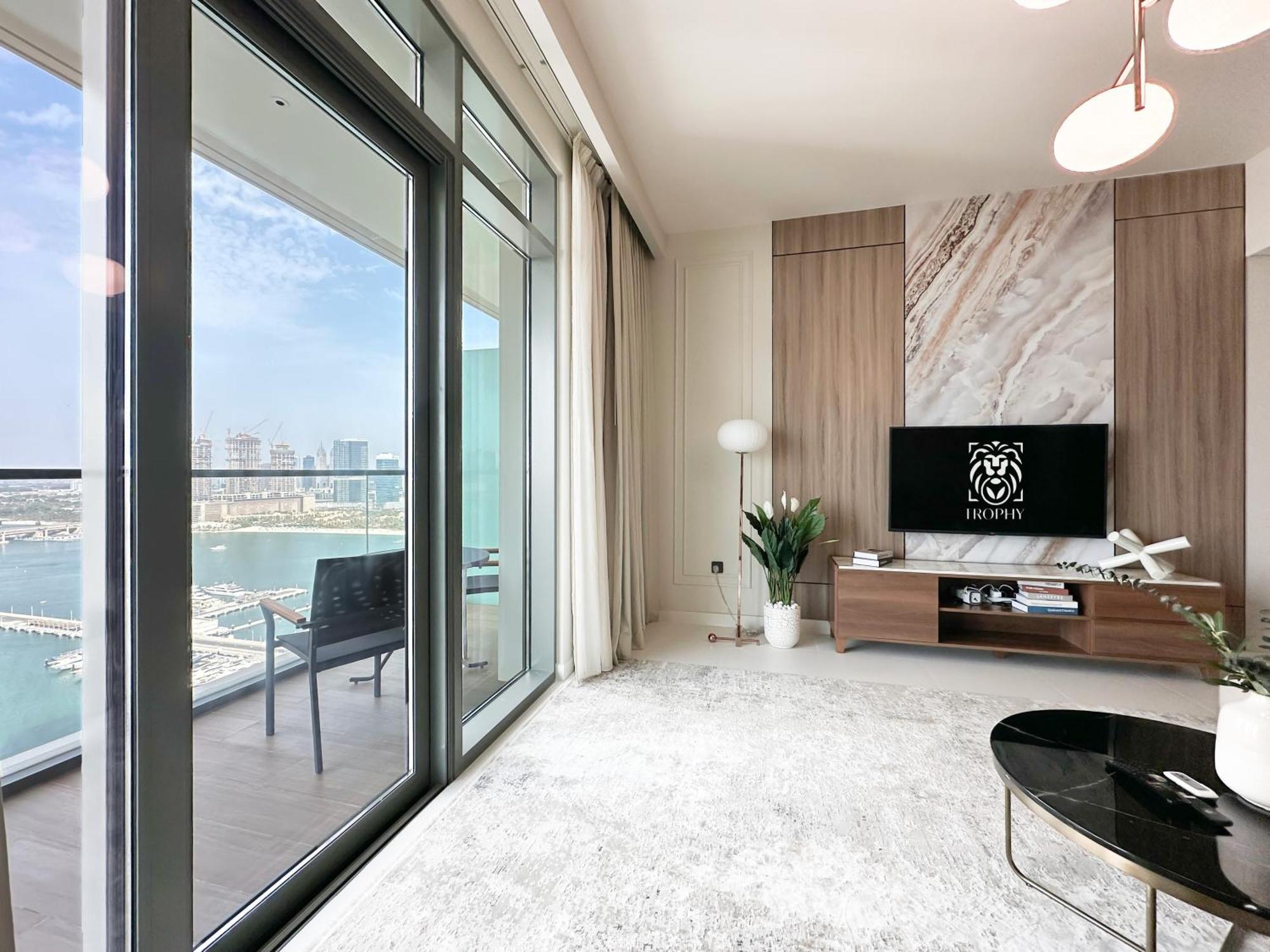 Trophy Luxury 1bdr In Emaar Front With Panoramic Sea Views From The And Private Access Appartement *