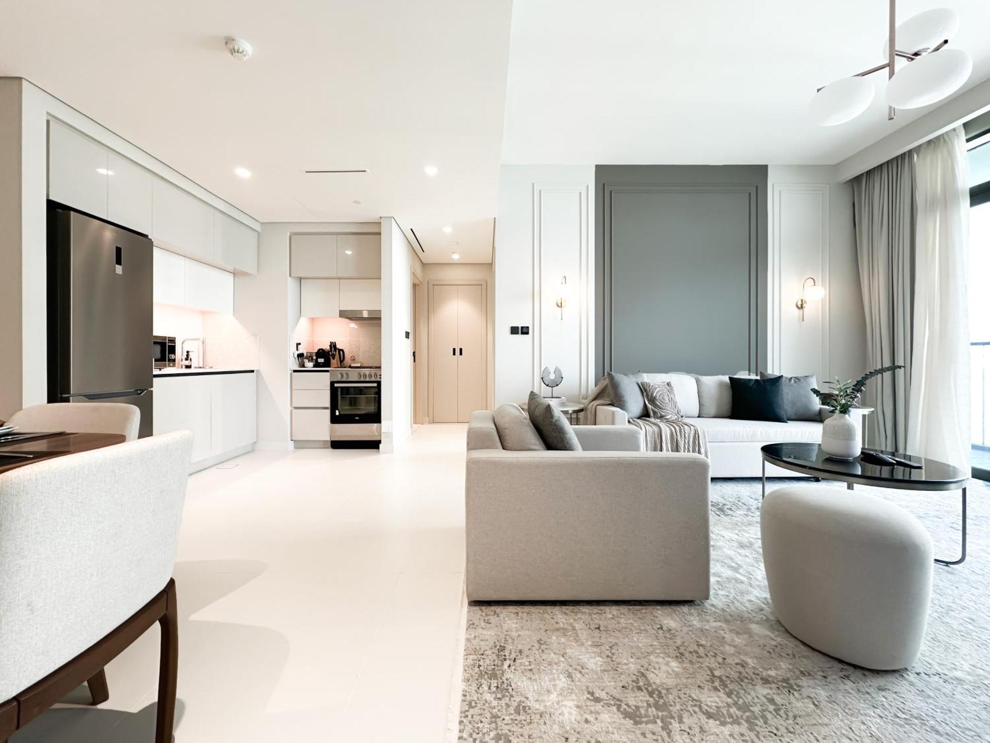 Trophy Luxury 1bdr In Emaar Front With Panoramic Sea Views From The And Private Access Dubaï