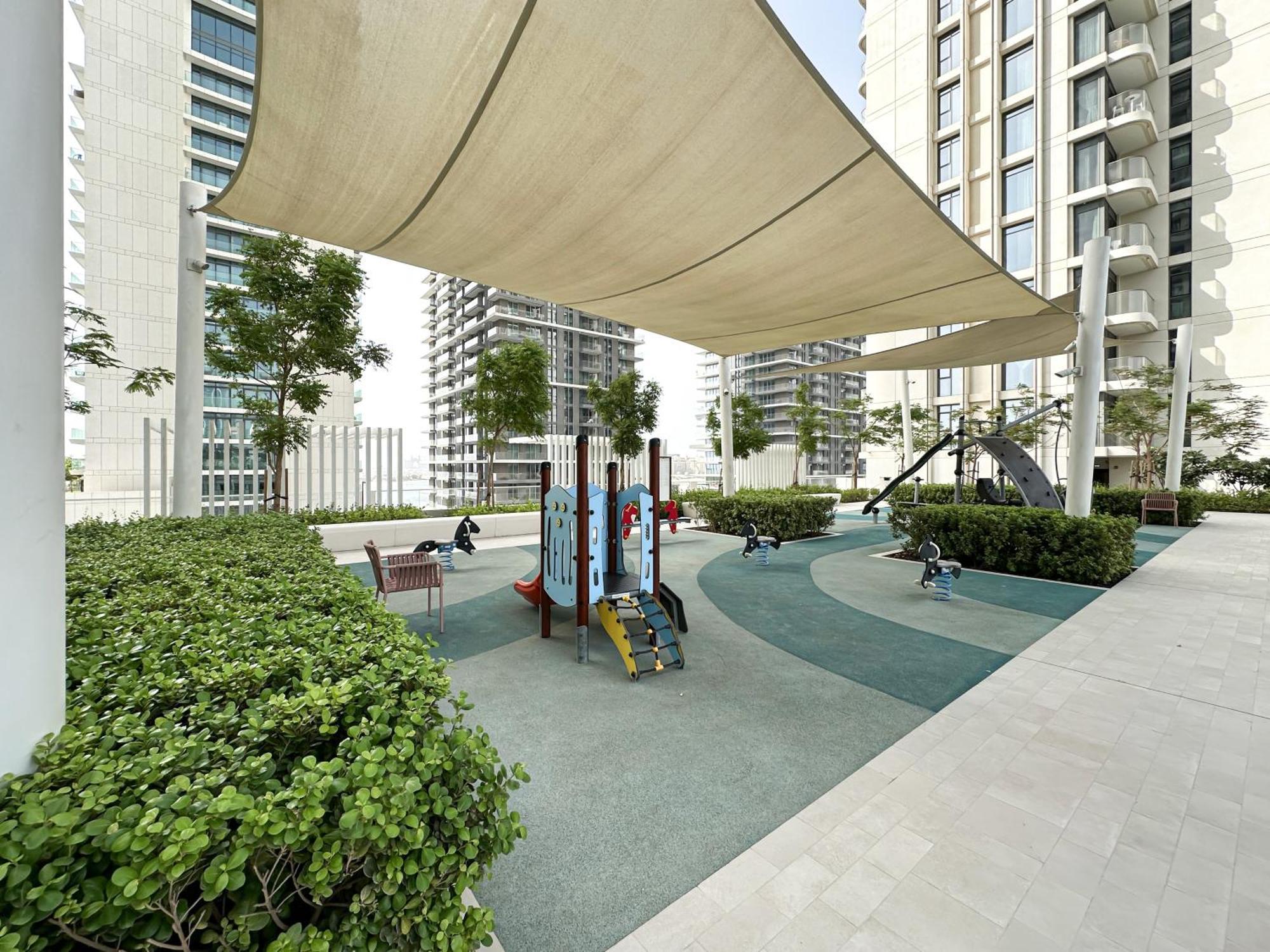 Appartement Trophy Luxury 1bdr In Emaar Front With Panoramic Sea Views From The And Private Access Dubaï