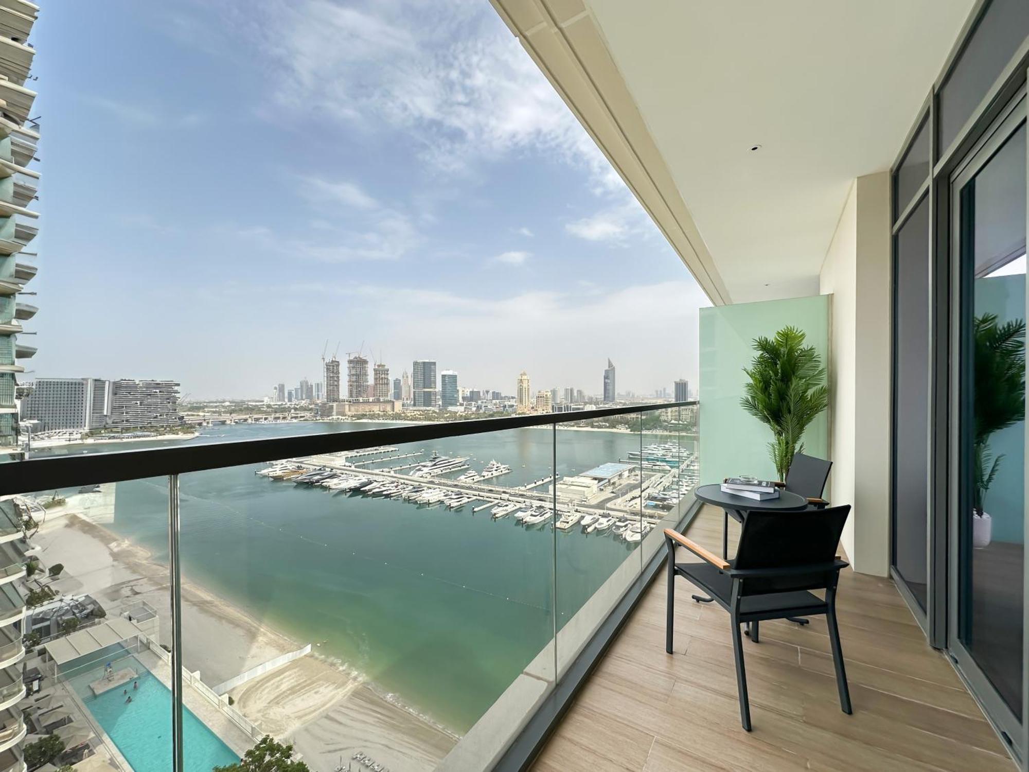 Trophy Luxury 1bdr In Emaar Front With Panoramic Sea Views From The And Private Access Appartement *