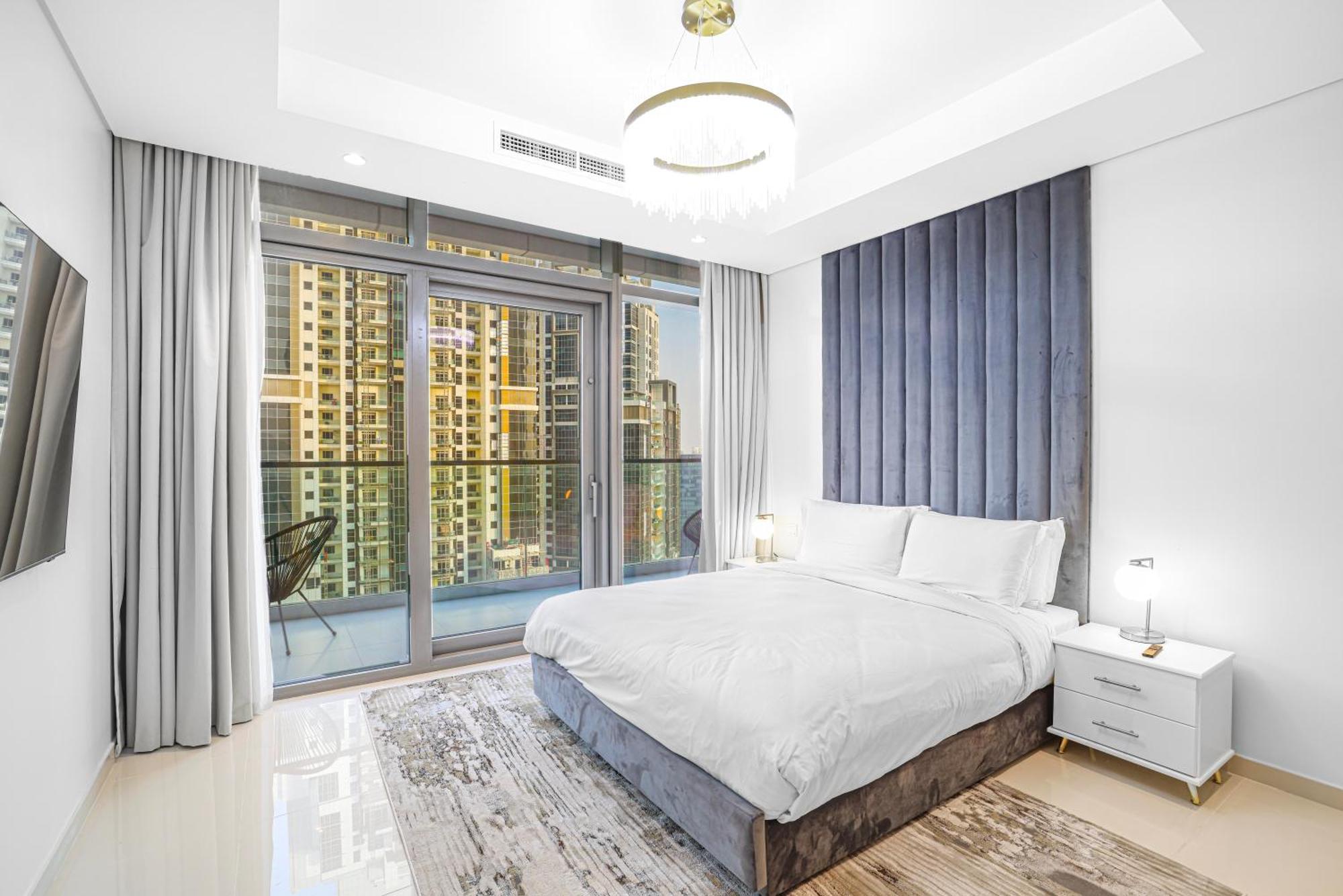 Paramount Midtown 2 Bedroom With Burj Khalifa View Dubái
