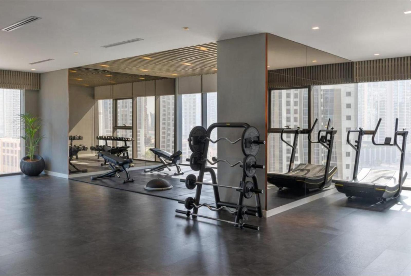 Paramount Midtown 2 Bedroom With Burj Khalifa View Dubái