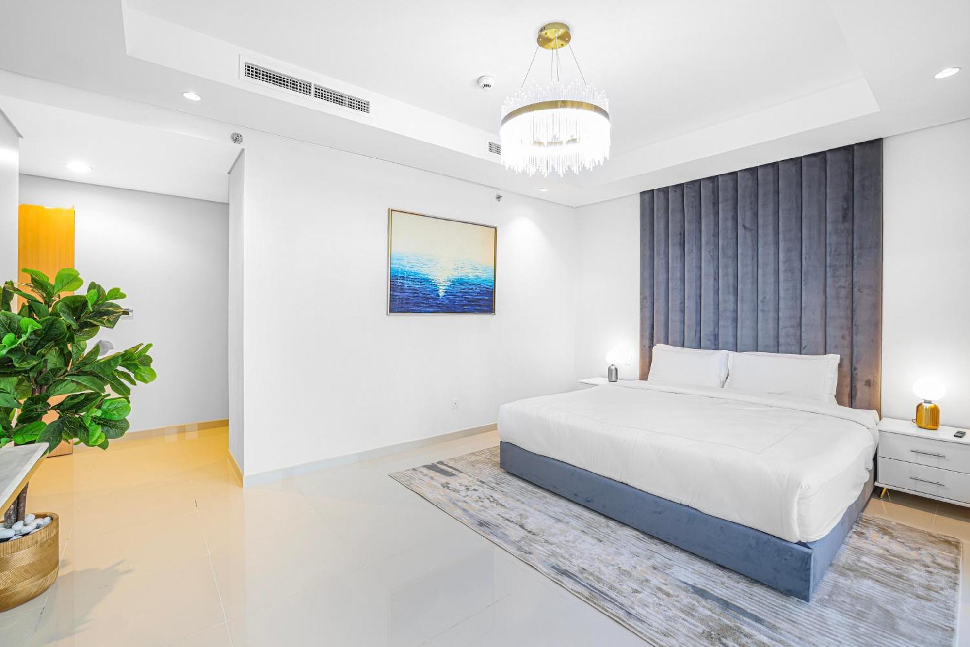 Paramount Midtown 2 Bedroom With Burj Khalifa View