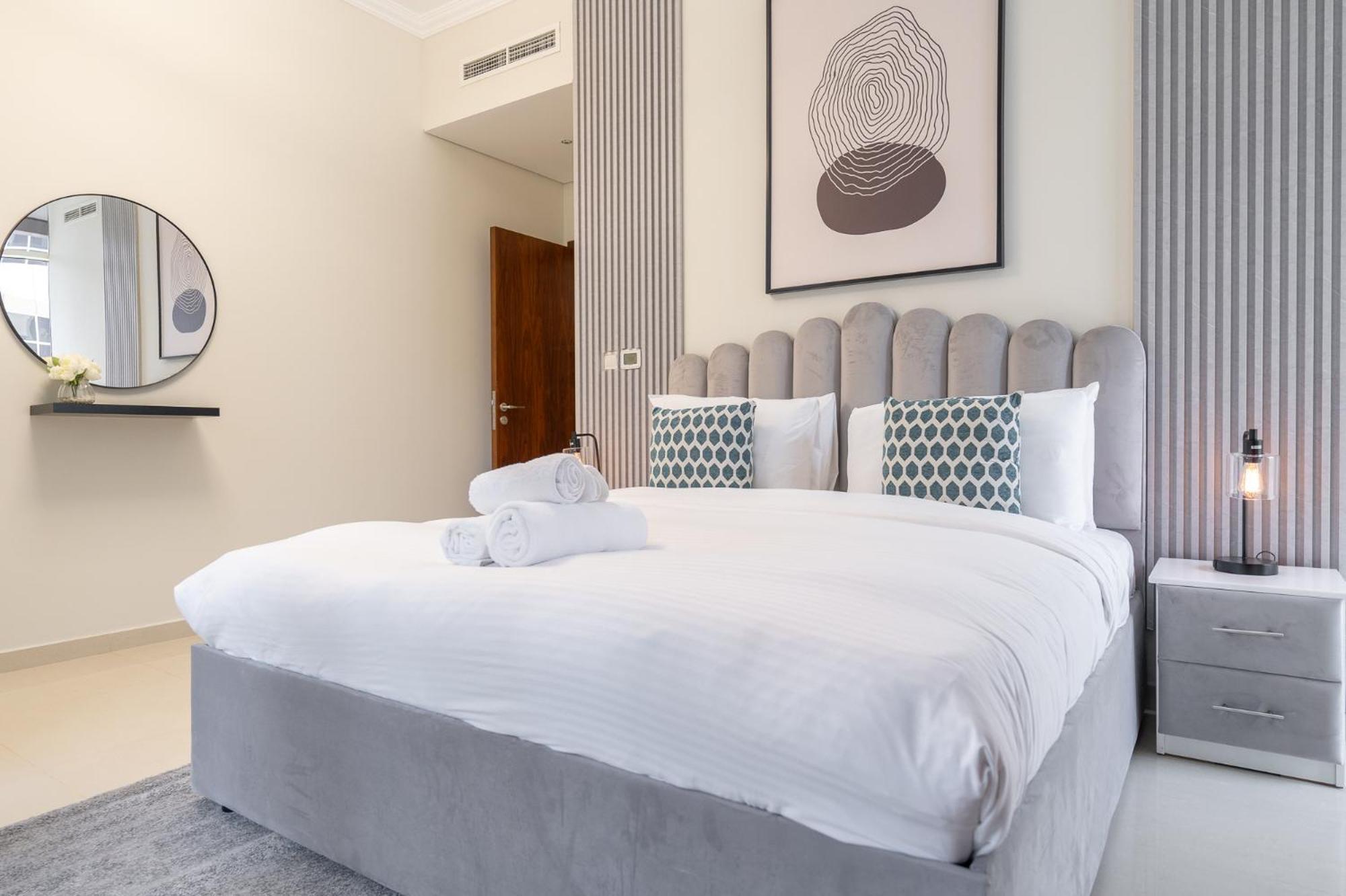 Apartment Heaven Crest Homes: Downtown Near Mall & Burj Khalifa Dubai