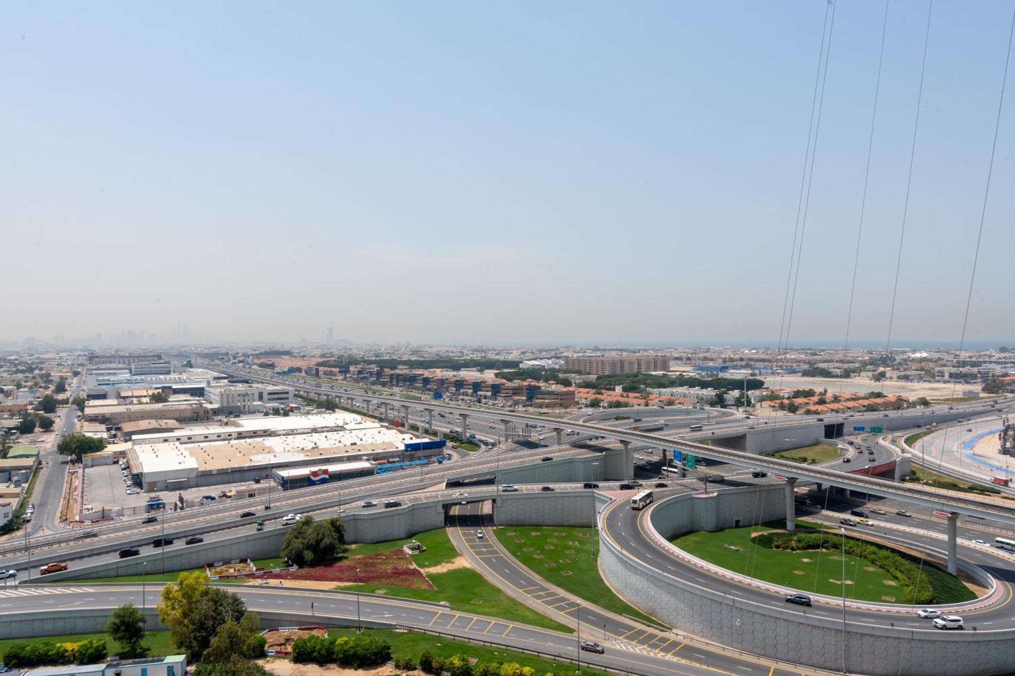 Keyrock Living - Family 2br Cozy In Business Bay - Aykon Tower Dubai