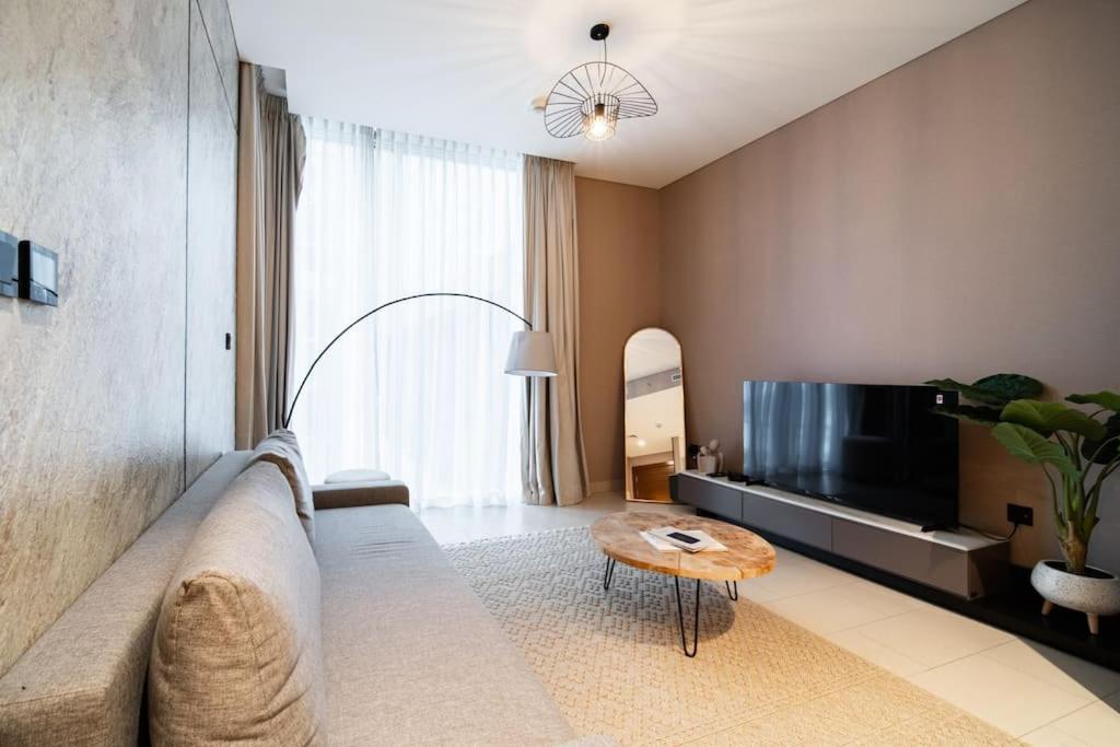 Quiet High-rise 1br - Free Baby Gear, Downtown Close Appartement Dubaï