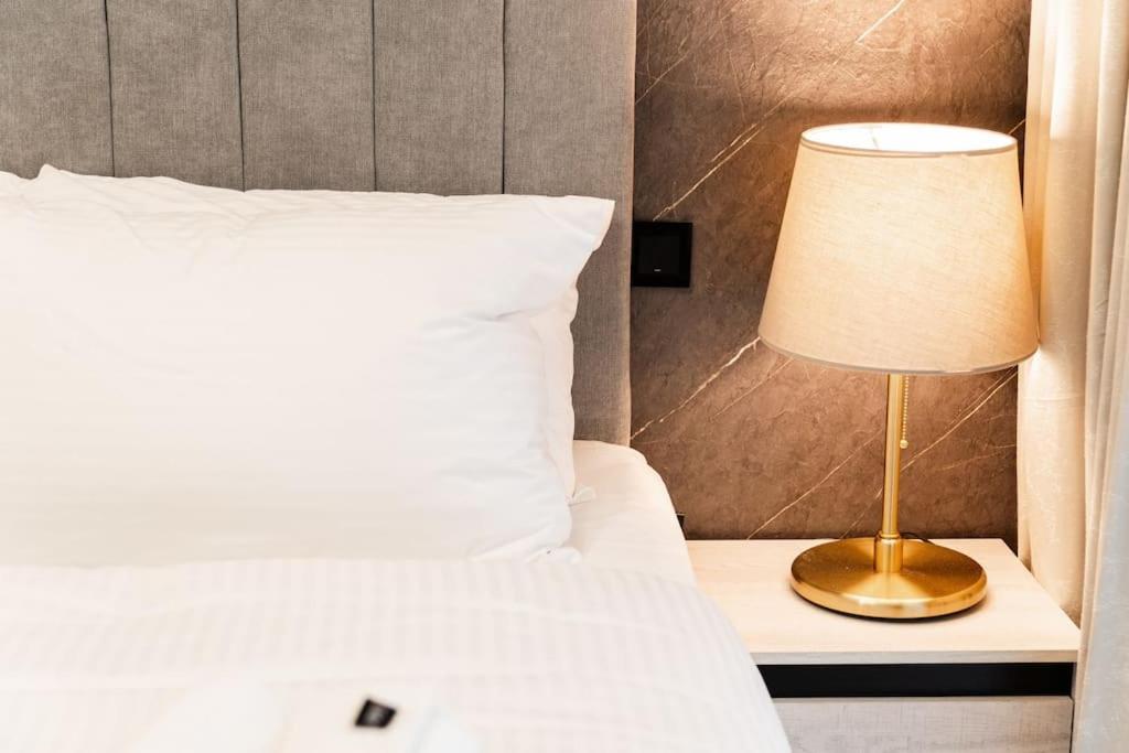 Quiet High-rise 1br - Free Baby Gear, Downtown Close Dubaï
