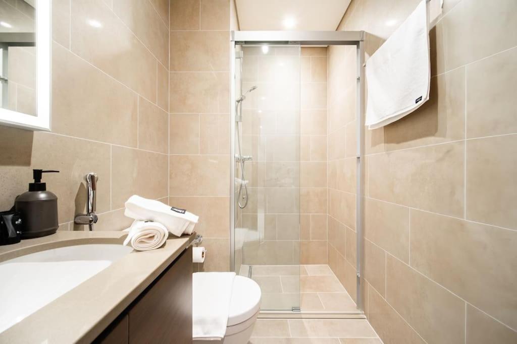 Appartement Quiet High-rise 1br - Free Baby Gear, Downtown Close