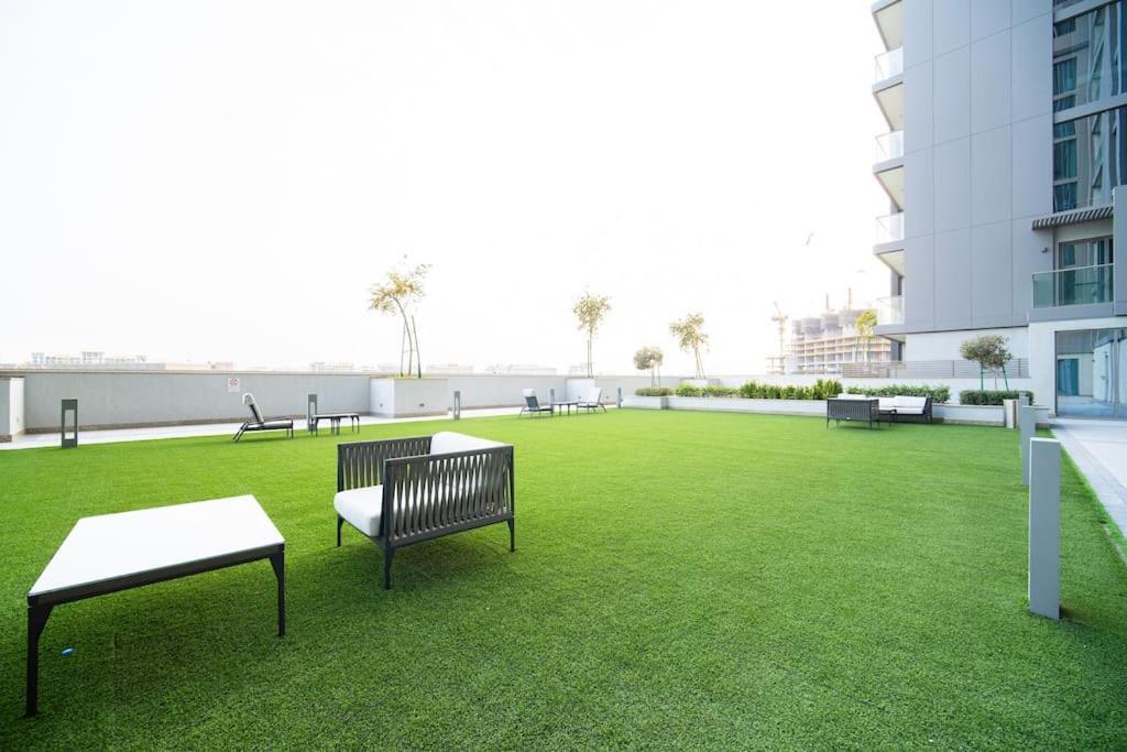 Quiet High-rise 1br - Free Baby Gear, Downtown Close Dubaï