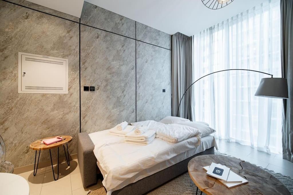 Appartement Quiet High-rise 1br - Free Baby Gear, Downtown Close Dubaï