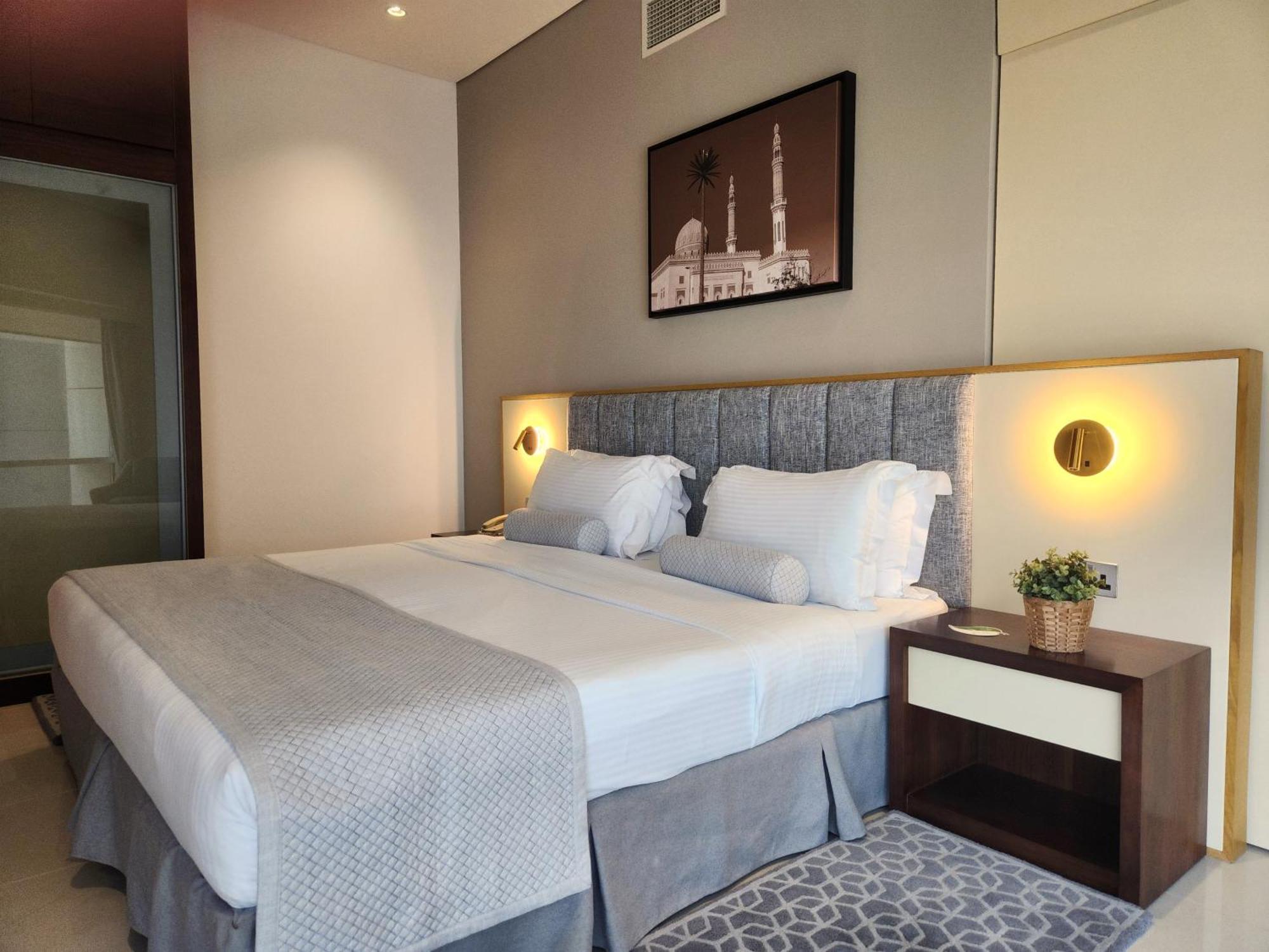 Ascott Park Place Apartment *