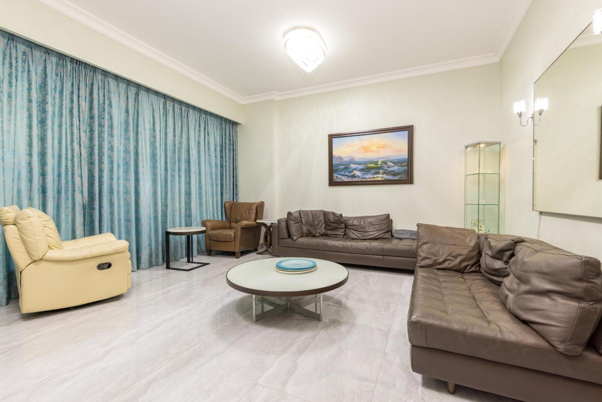 Appartement Amazing Large -150 Sq Meters, Sea Side 2 Bedroom Flat