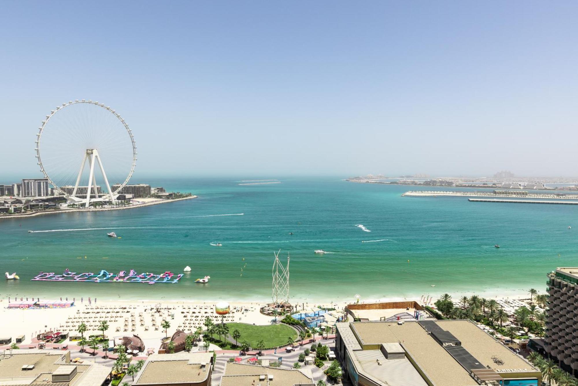 Appartement Amazing Large -150 Sq Meters, Sea Side 2 Bedroom Flat Dubaï