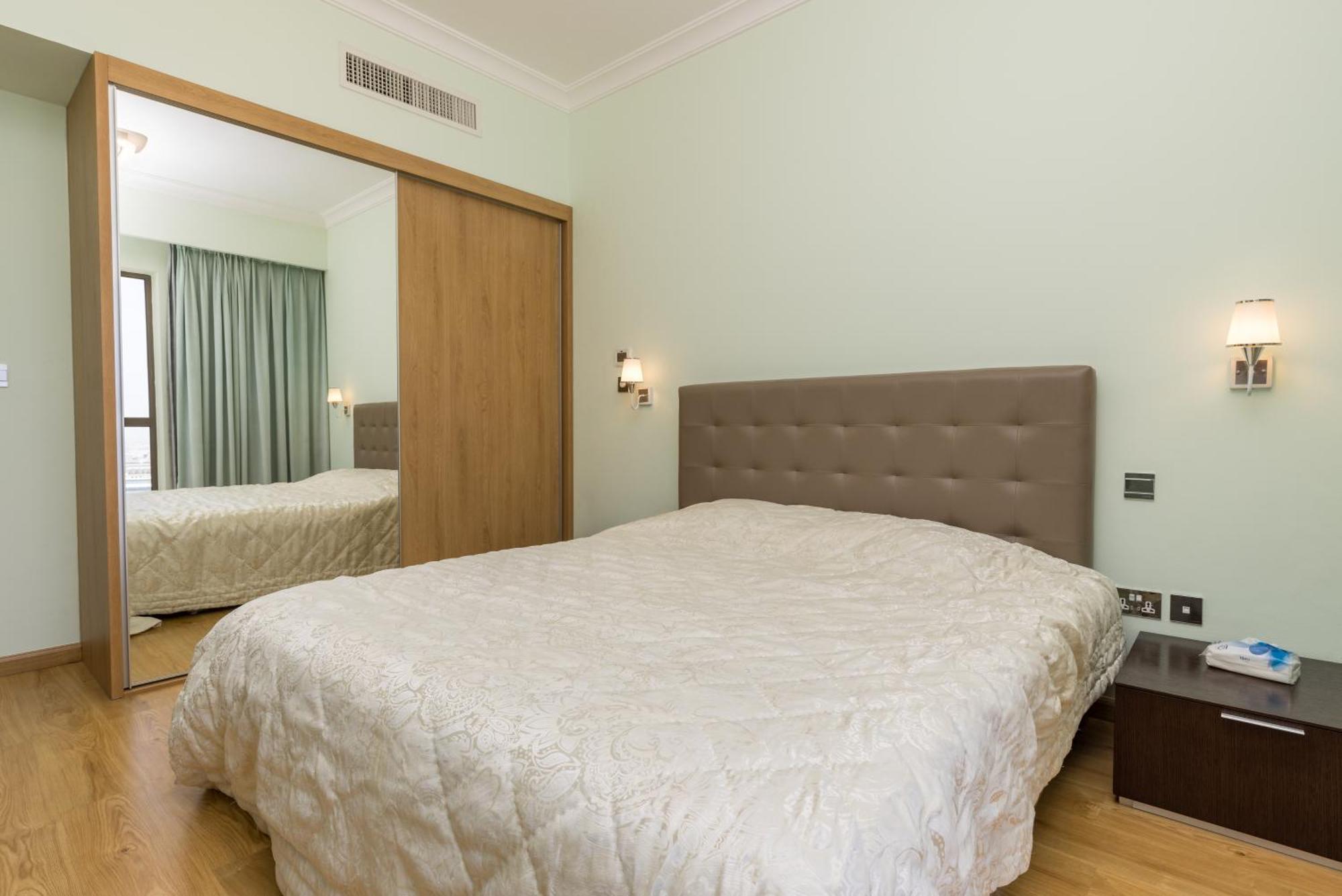 Amazing Large -150 Sq Meters, Sea Side 2 Bedroom Flat Appartement