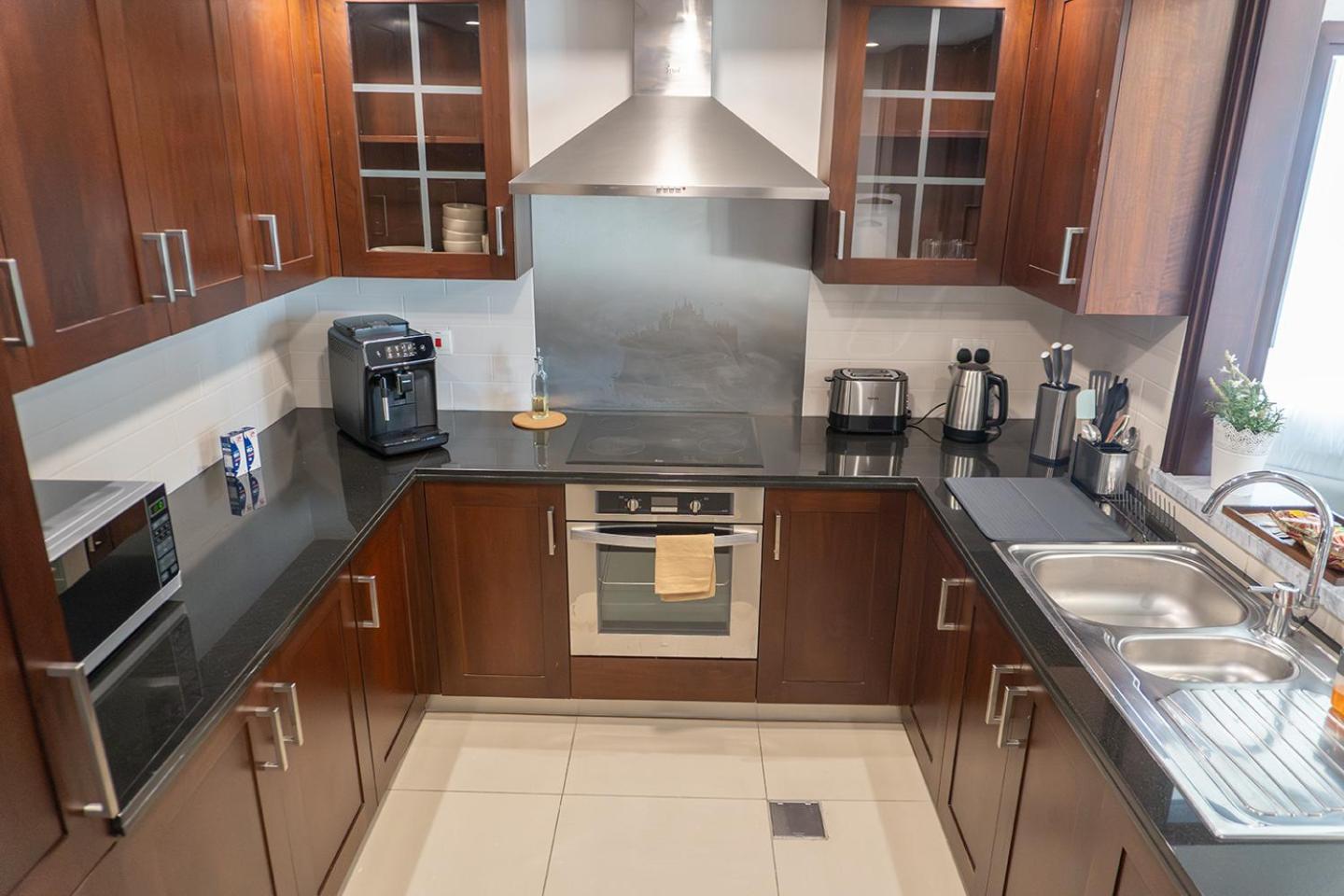 Downtown Oasis, Burj Khalifa Views, Luxury Amenities Appartement Dubai