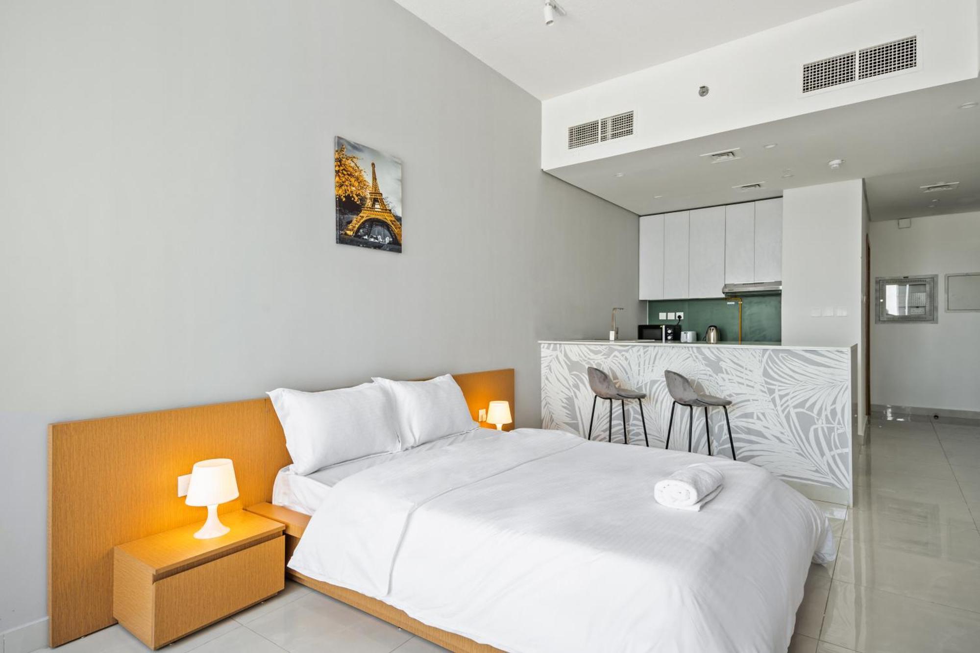 Bright In Vibrant Dubailand District Appartement