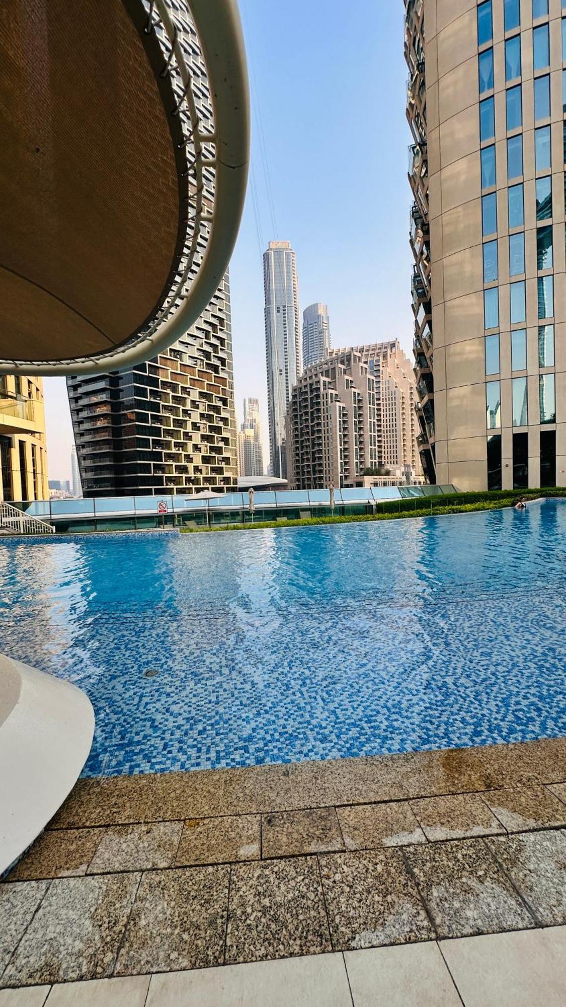Mall Direct Connection - Burj Vista Lägenhet Dubai