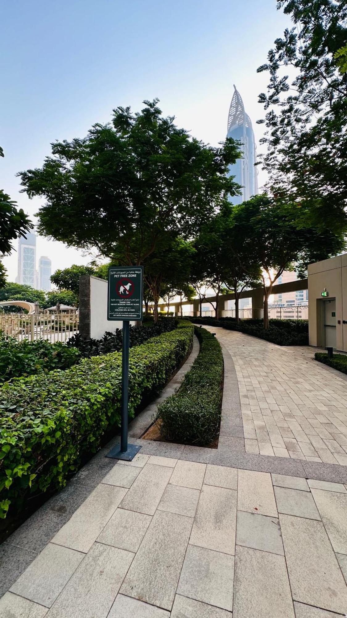 Mall Direct Connection - Burj Vista Lägenhet Dubai