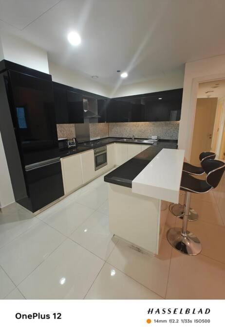 Luxurious 500 Meters Next To Mall Apartamento Dubái