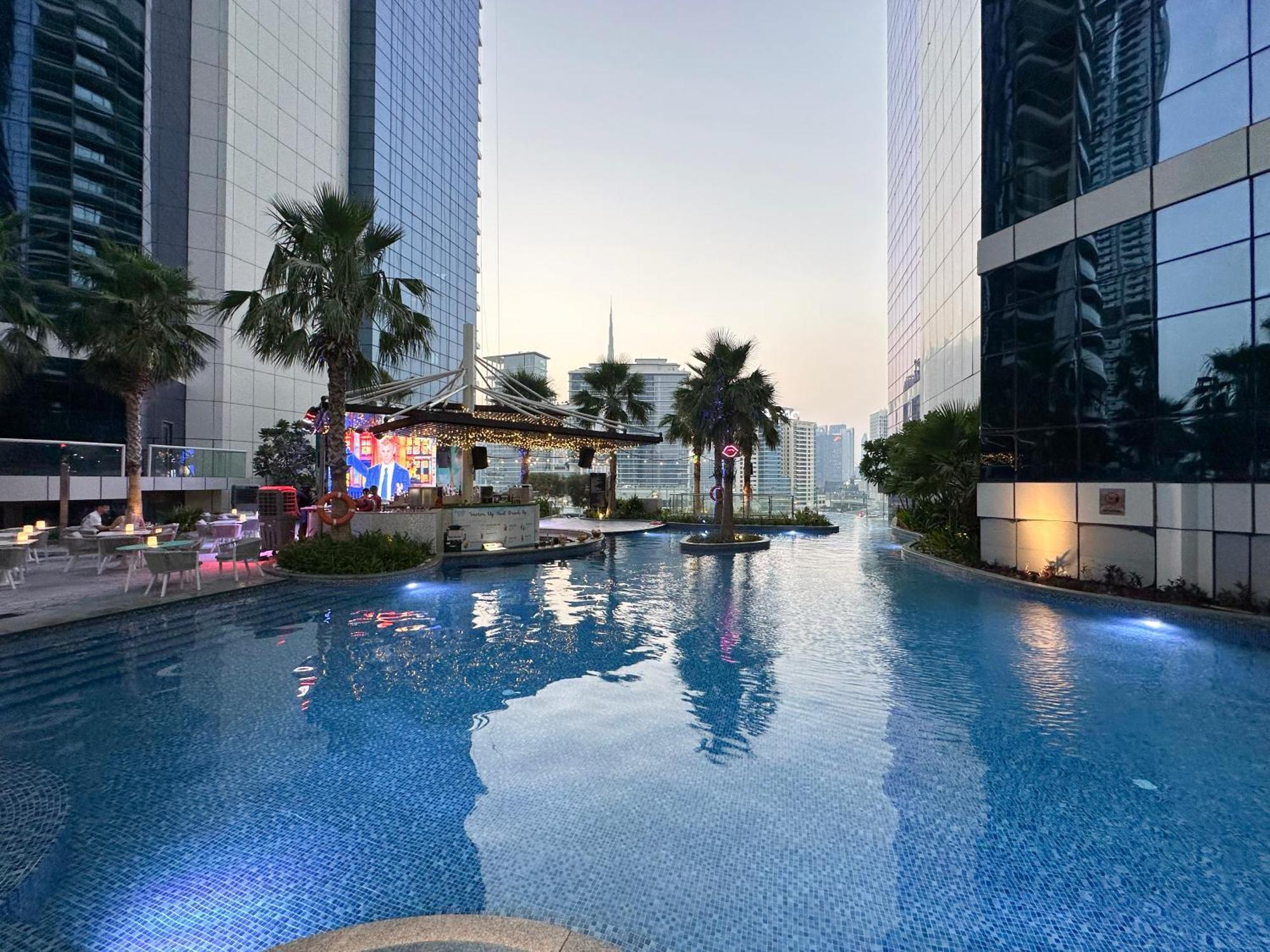 Luxurious 2bdr In Paramount Towers With Stunning Burj Khalifa Views Appartement *