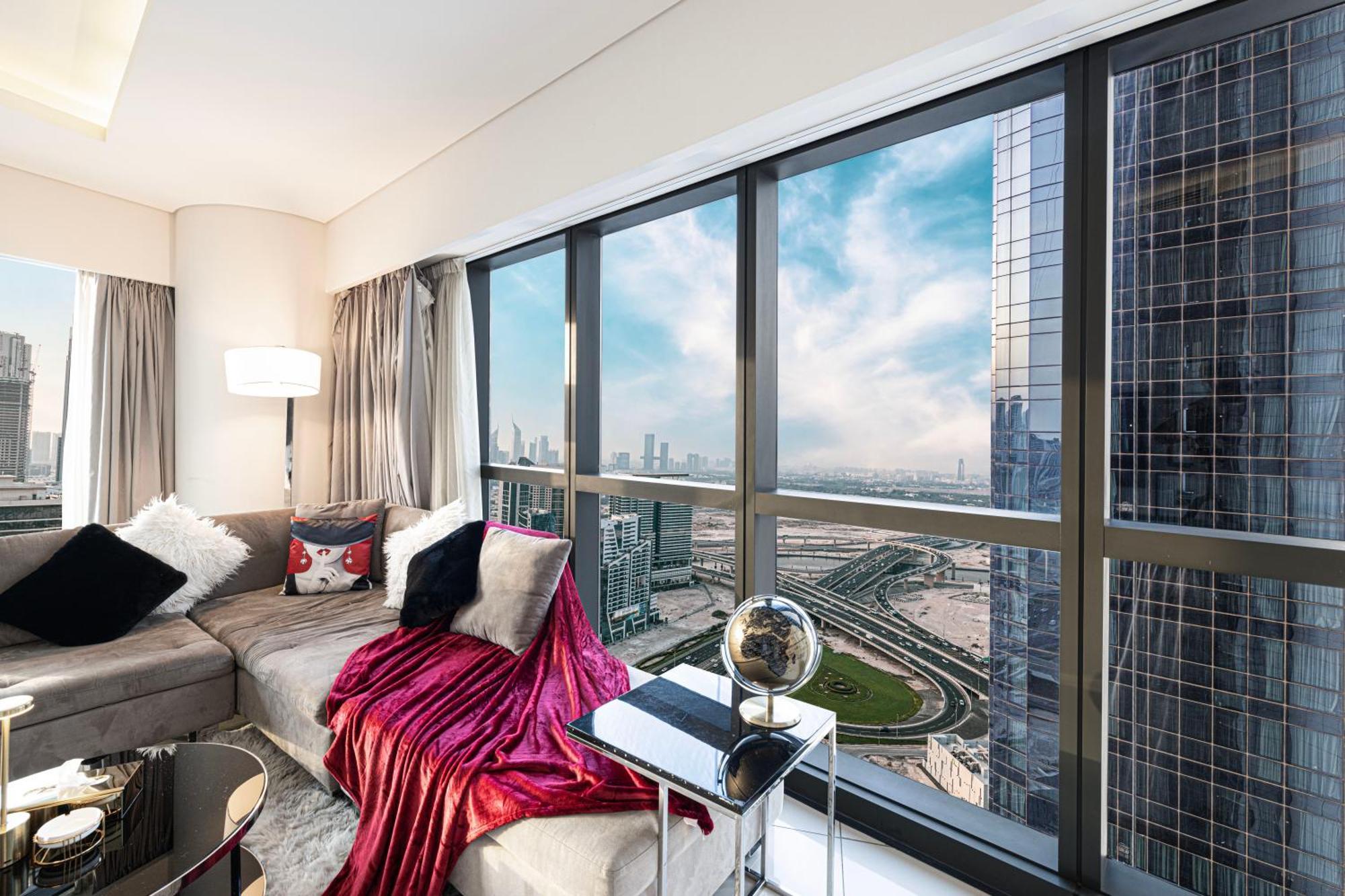 Luxurious 2bdr In Paramount Towers With Stunning Burj Khalifa Views * Dubaï