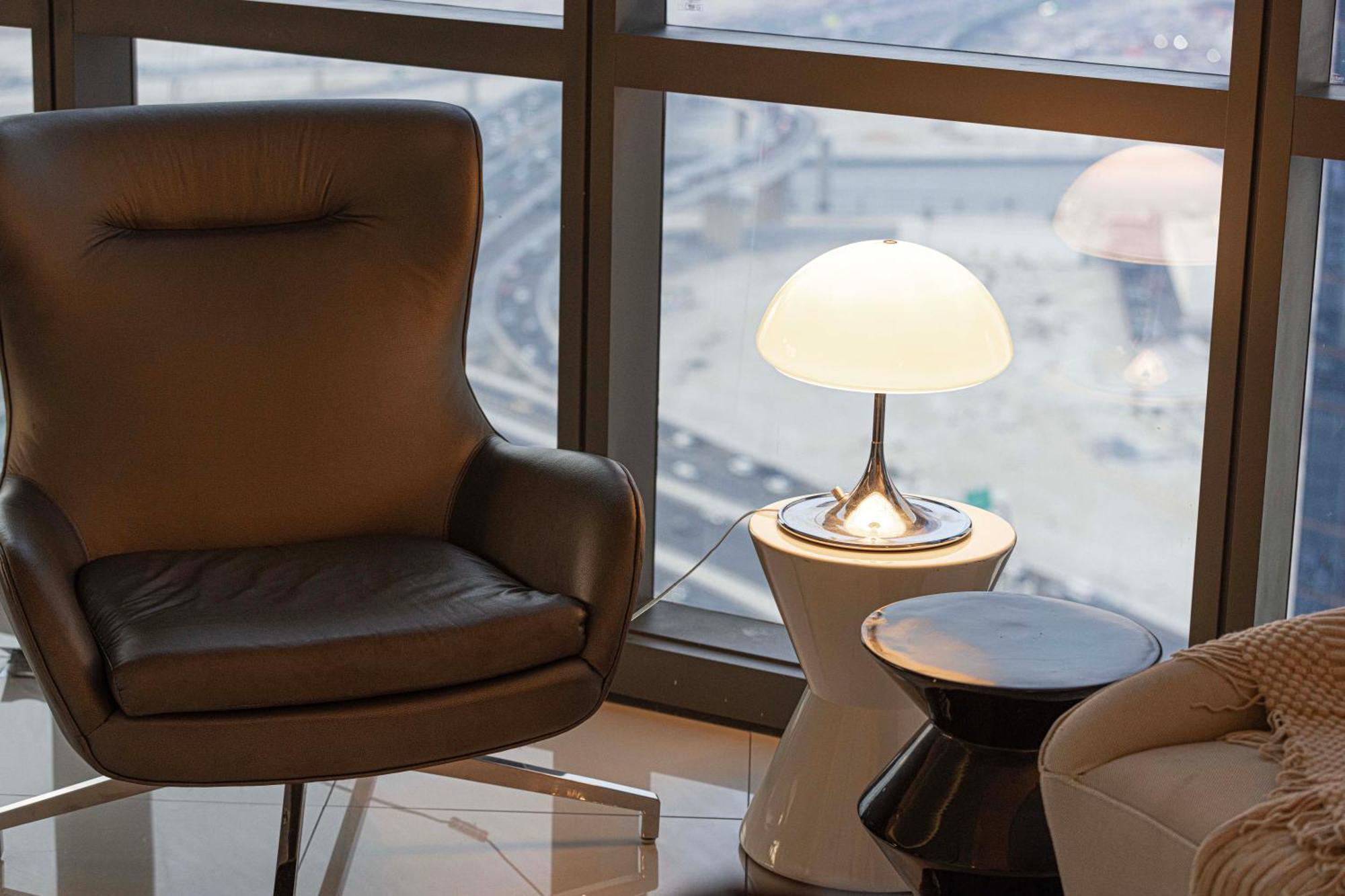 Luxurious 2bdr In Paramount Towers With Stunning Burj Khalifa Views Appartement *